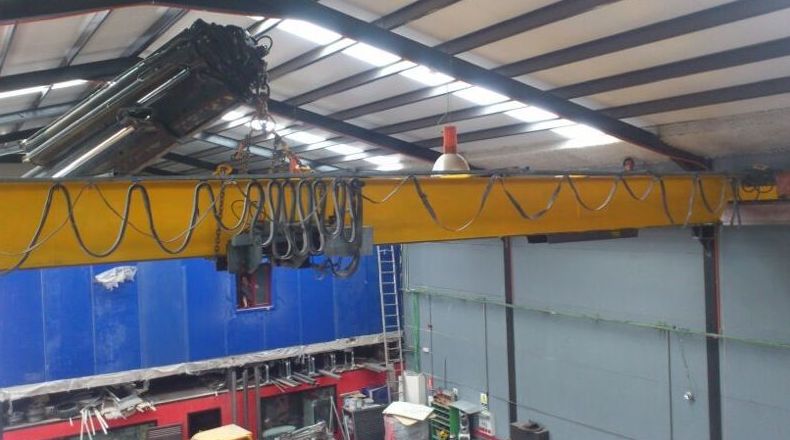 Distintas grúas: Equipos a su servicio de Grúas y Transportes Gómez, S.L. Distintas grúas: Equipos a su servicio de Grúas y Transportes Gómez, S.L.