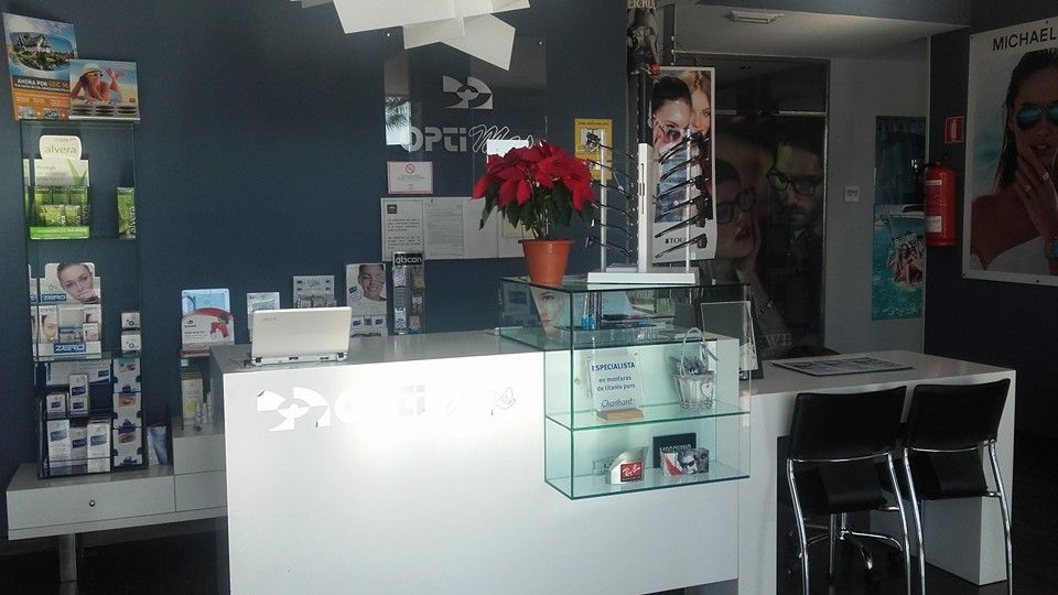 Revisiones oculares: Servicios de Optimas Revisiones oculares: Servicios de Optimas