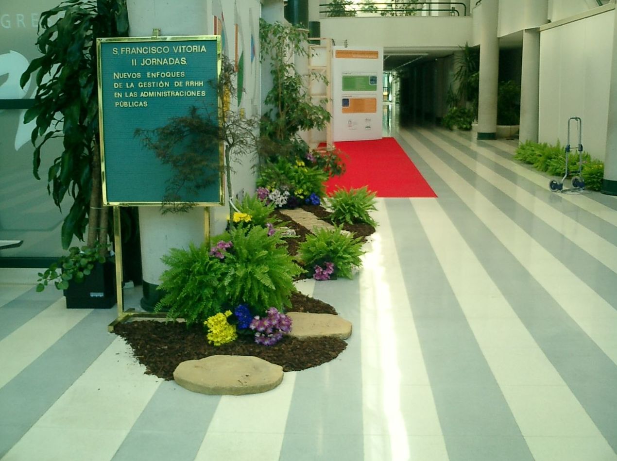 10. Jardineras de interior: Catálogo de Indoor Garden 10. Jardineras de interior: Catálogo de Indoor Garden