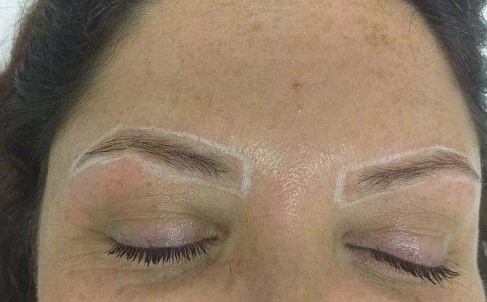 Diseño de cejas: Nuestros servicios de Patri&cia, Belleza y uñas Diseño de cejas: Nuestros servicios de Patri&cia, Belleza y uñas