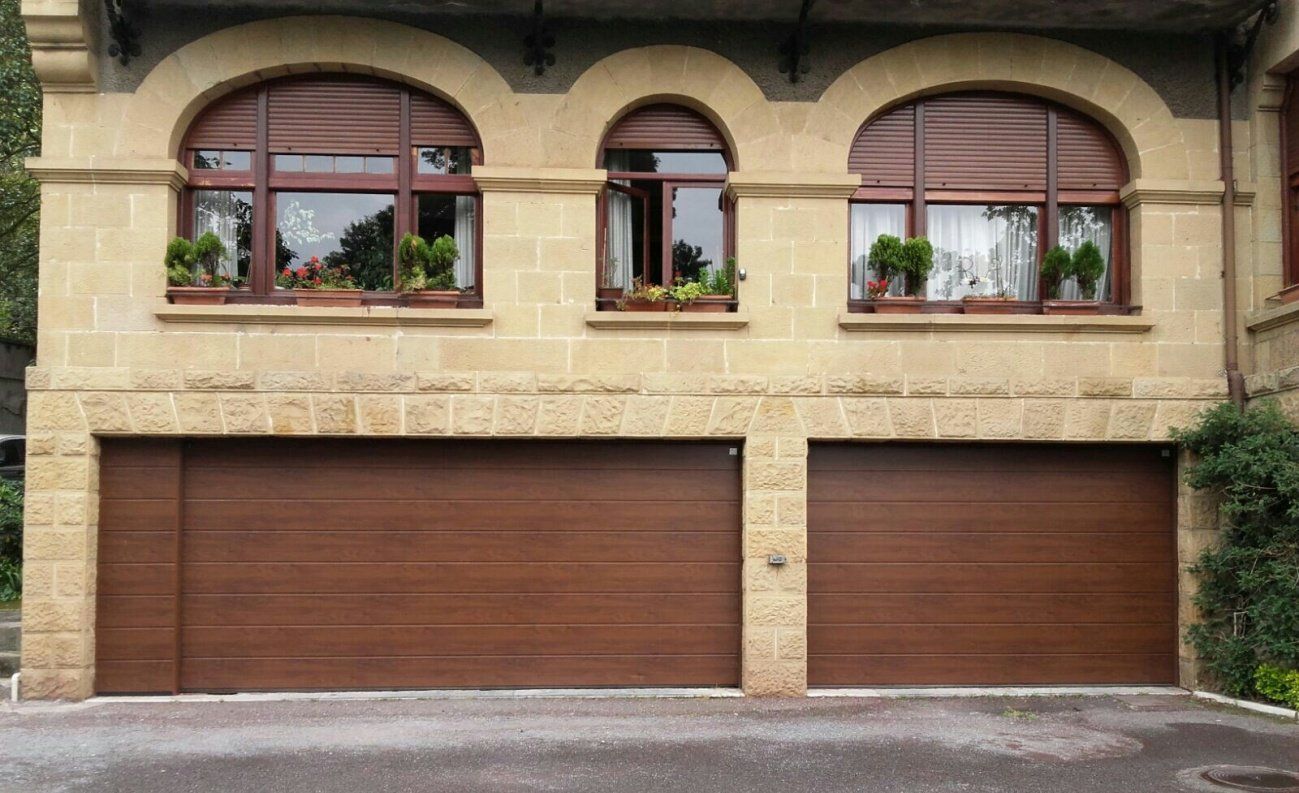 Puertas y cierres: Catálogo de Automatismos y Cierres Alman Puertas y cierres: Catálogo de Automatismos y Cierres Alman