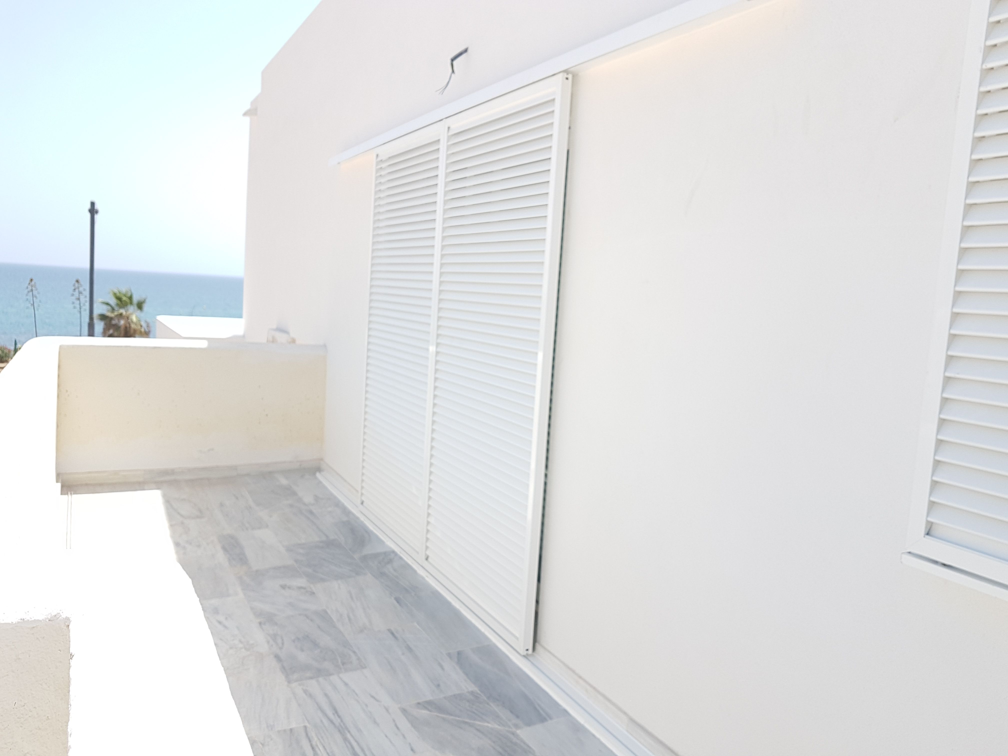 Mallorquinas y celosías: Productos y servicios de Aluminios Curvalac SL Mallorquinas y celosías: Productos y servicios de Aluminios Curvalac SL