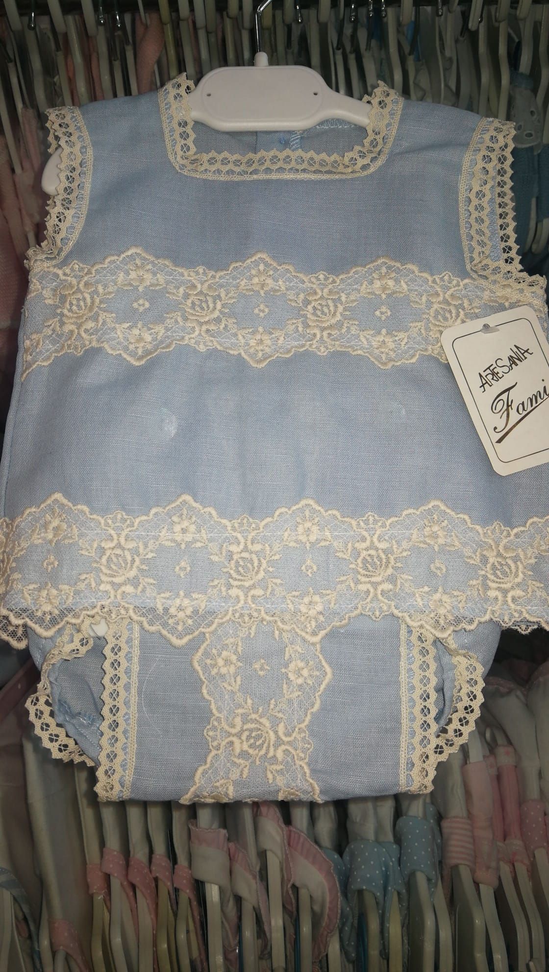 Ropa: Catálogo de Babyland Ropa: Catálogo de Babyland