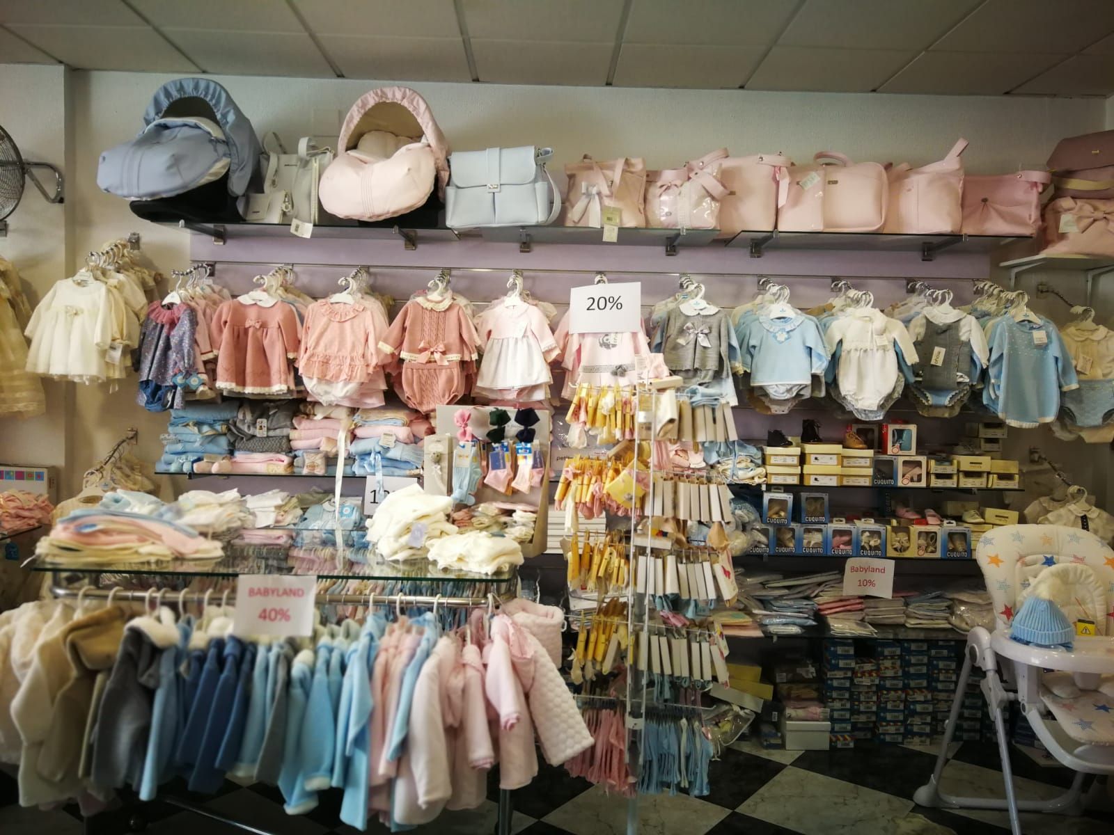 Ropa: Catálogo de Babyland Ropa: Catálogo de Babyland