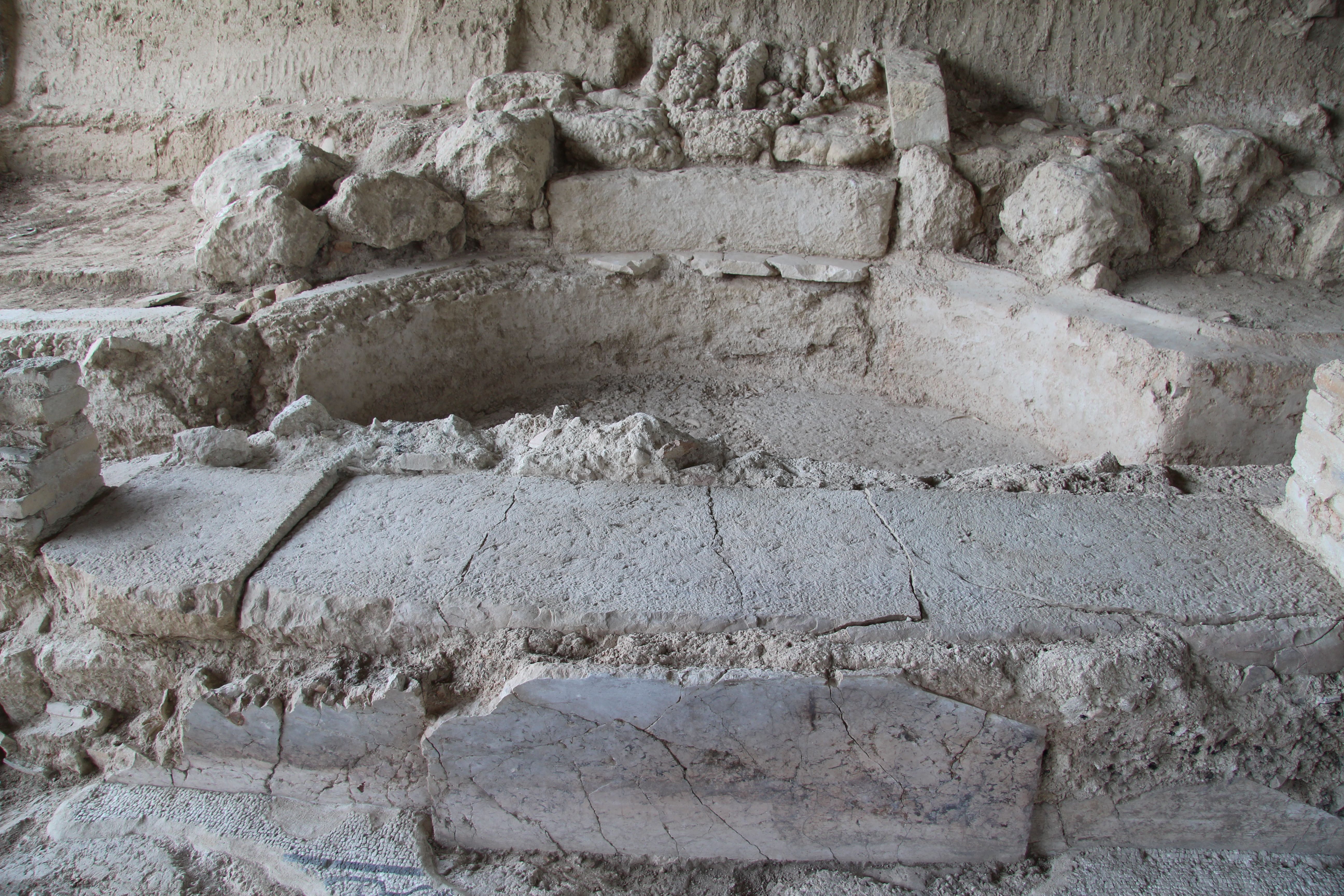 Ninfeo: Turismo arqueológico of Villa Romana de Salar Ninfeo: Turismo arqueológico of Villa Romana de Salar