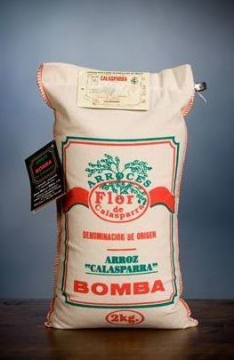 El chef Juan Antonio Medina promocionan el arroz de Calasparra 