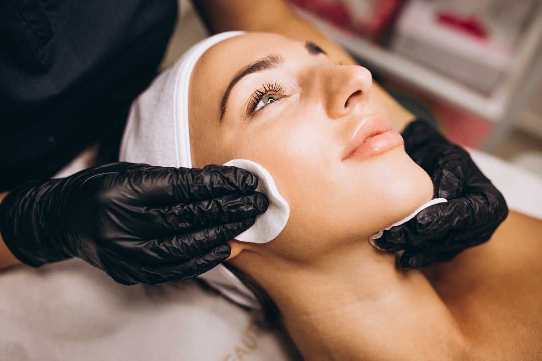 Geno Skin Facial: Tratamientos de Montserrat Travé, Clínica Anti-aging y Estética Avanzada Geno Skin Facial: Tratamientos de Montserrat Travé, Clínica Anti-aging y Estética Avanzada