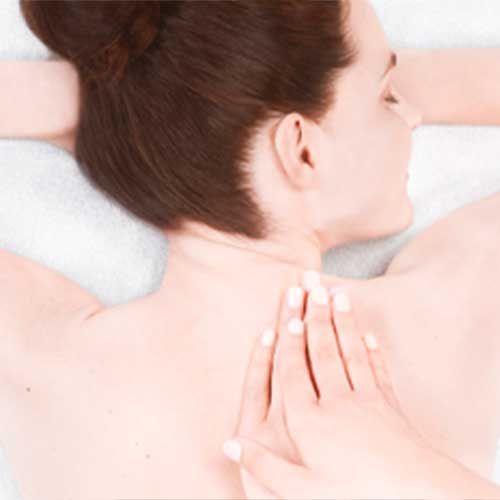 AROMASSAGE: Tratamientos de Montserrat Travé, Clínica Anti-aging y Estética Avanzada AROMASSAGE: Tratamientos de Montserrat Travé, Clínica Anti-aging y Estética Avanzada