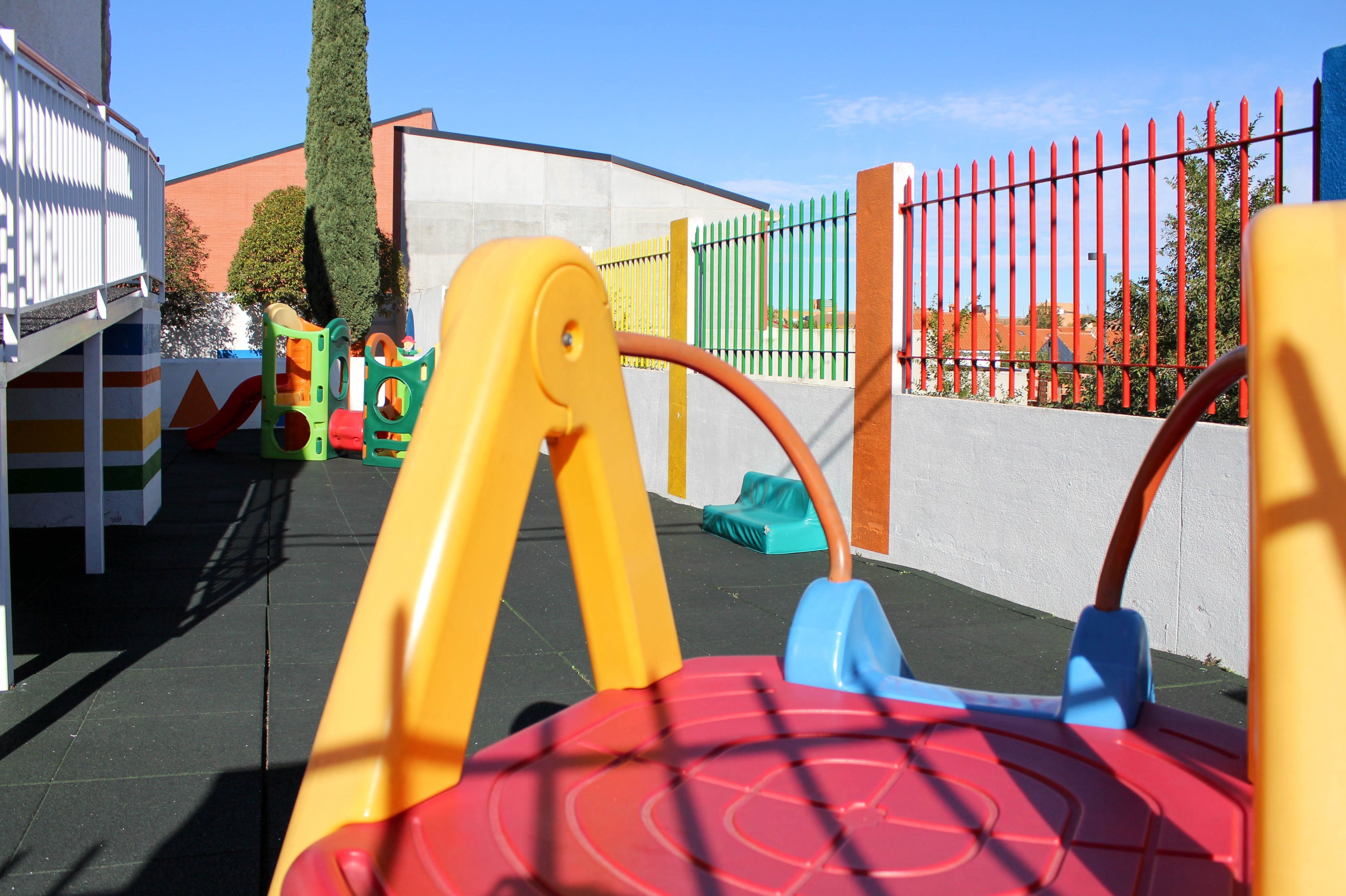 AIRE LIBRE: Servicios de Escuela Infantil Crecer AIRE LIBRE: Servicios de Escuela Infantil Crecer