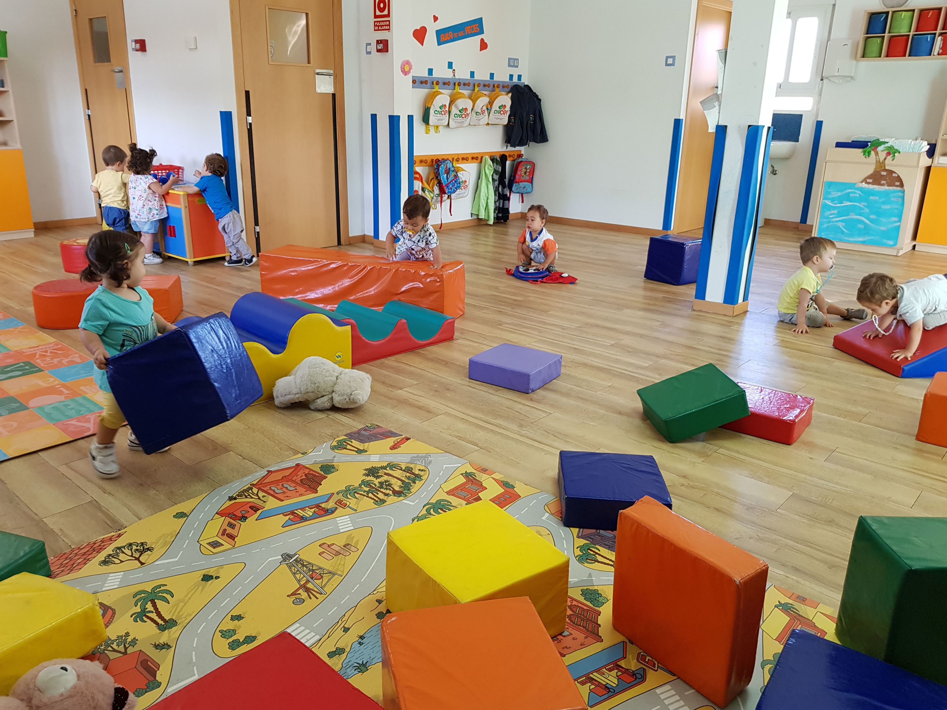JUEGO: Servicios de Escuela Infantil Crecer JUEGO: Servicios de Escuela Infantil Crecer