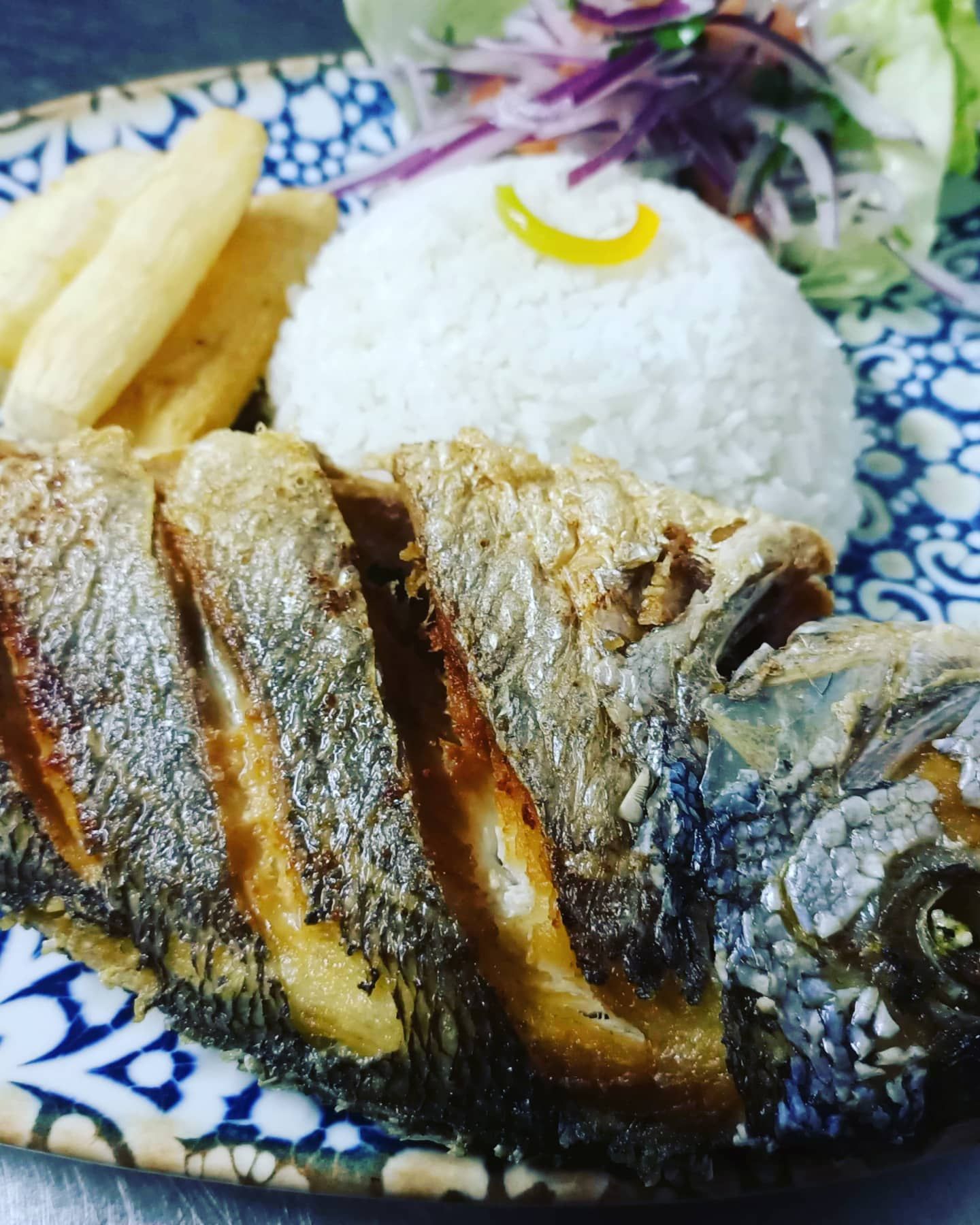 Platos especiales del mar: Carta de TIKA MARIYA Platos especiales del mar: Carta de TIKA MARIYA