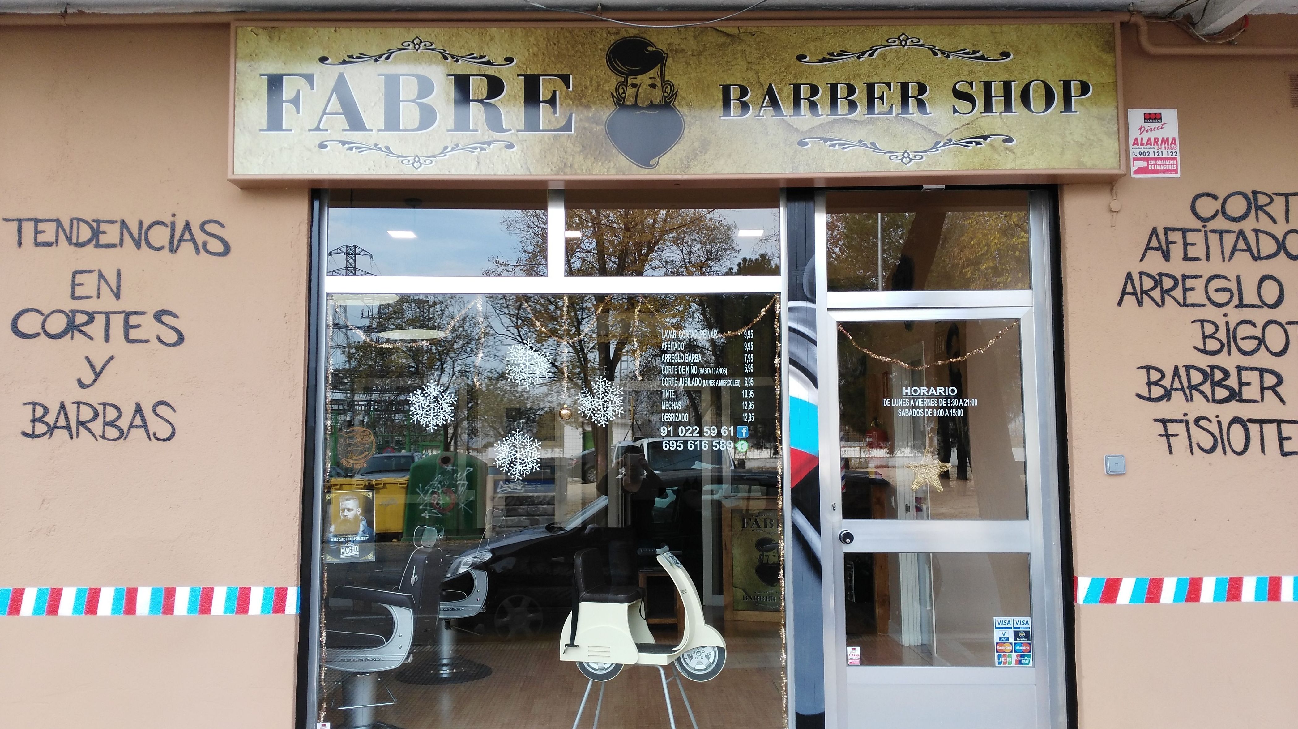 Cortes de pelo hombres: Servicios y productos de Fabre Barber Shop }}