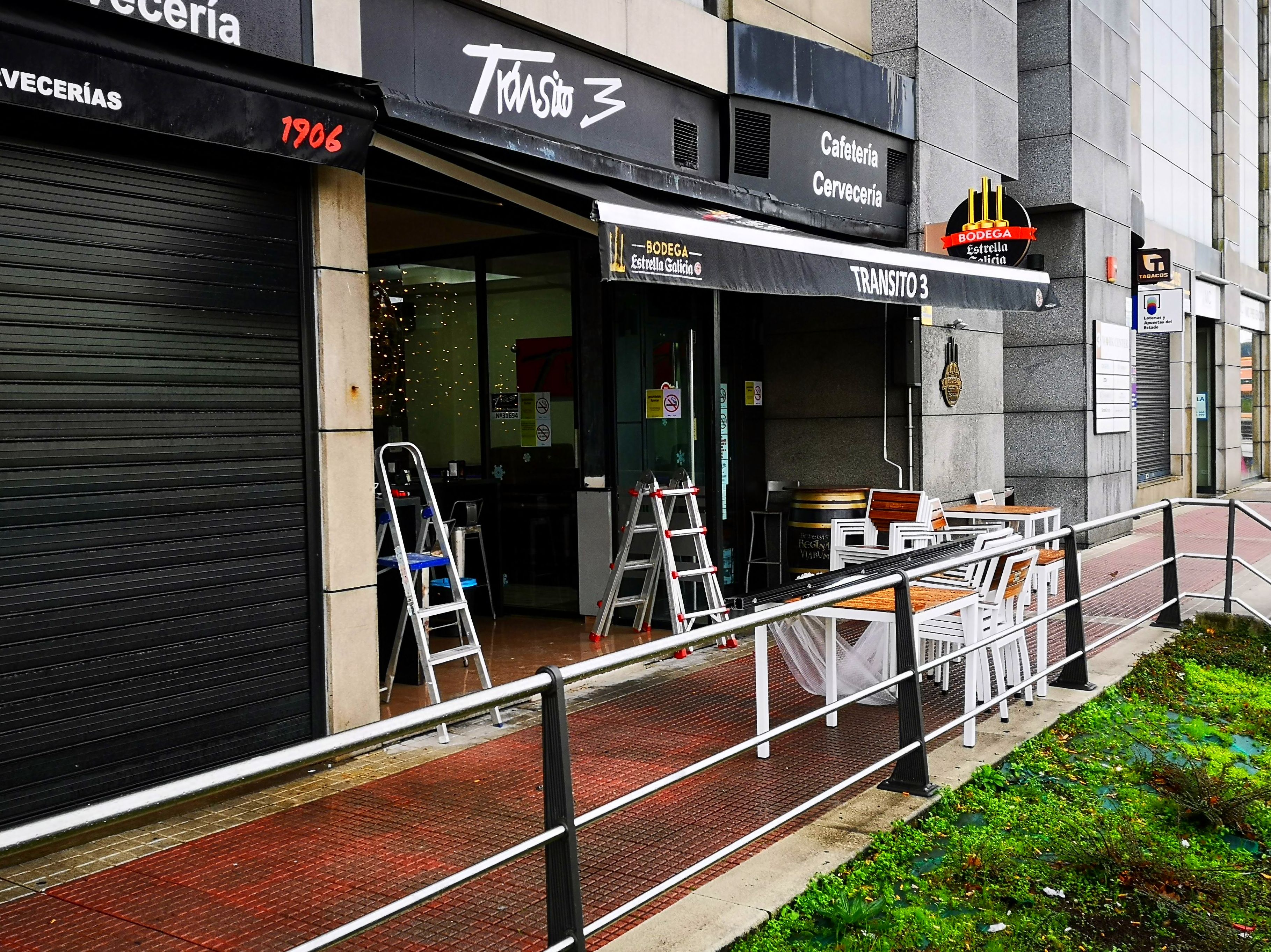Puertas apilables de vidrios: Servicios de Vidrios Coruña Puertas apilables de vidrios: Servicios de Vidrios Coruña