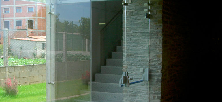 Puertas Securit: Servicios de Vidrios Coruña Puertas Securit: Servicios de Vidrios Coruña