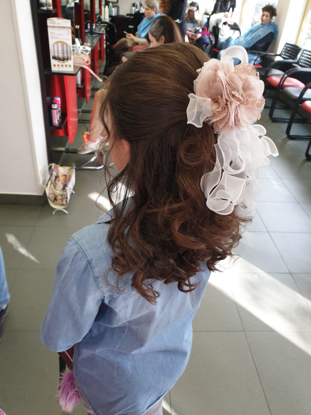 Oferta Especial Comuniones 2019: Servicios de Daniela Beauty Center Oferta Especial Comuniones 2019: Servicios de Daniela Beauty Center