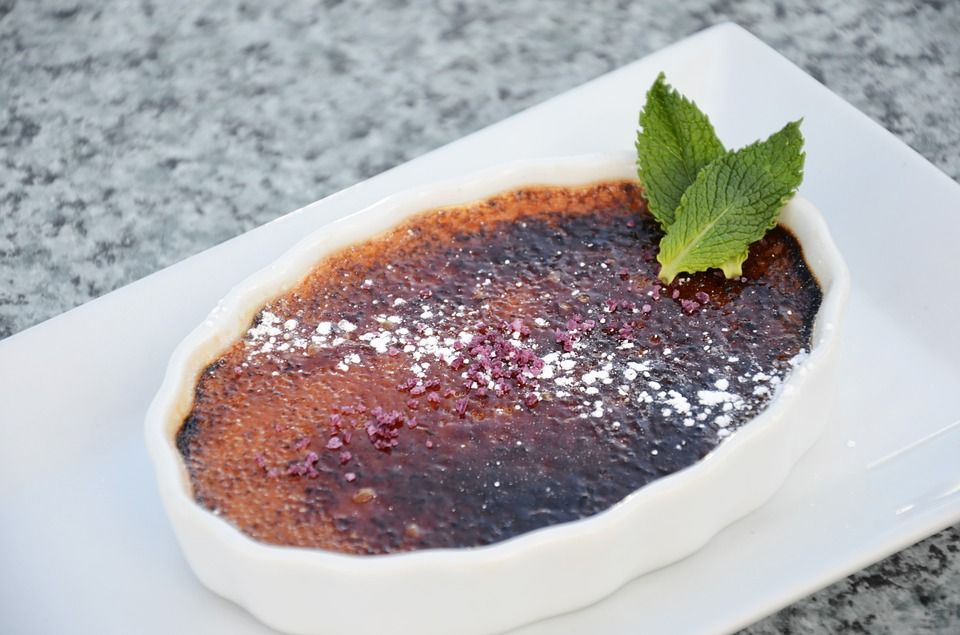 Los postres: Carta de Restaurant Can Ganassa Los postres: Carta de Restaurant Can Ganassa