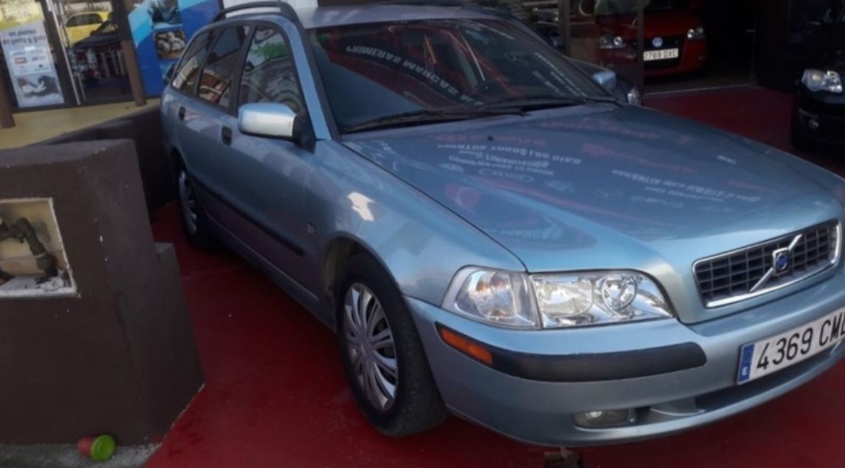 Volvo V40 1.9D 199000Kms: Nuestros Coches de TuCoche70 Volvo V40 1.9D 199000Kms: Nuestros Coches de TuCoche70