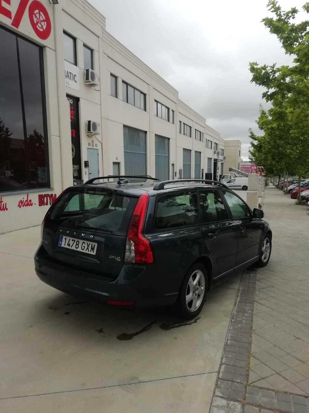 VOLVO V50 1.6D DRIVe Momentum 136000KM AÑO 2010: Nuestros Coches de TuCoche70 VOLVO V50 1.6D DRIVe Momentum 136000KM AÑO 2010: Nuestros Coches de TuCoche70