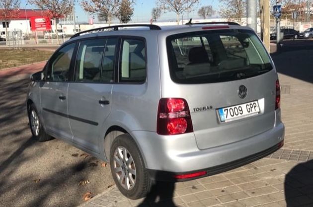 VOLKSWAGEN TOURAN GRIS PLATA TDI 7 PLAZAS 80.000 KMS AÑO 2008: Nuestros Coches de TuCoche70 VOLKSWAGEN TOURAN GRIS PLATA TDI 7 PLAZAS 80.000 KMS AÑO 2008: Nuestros Coches de TuCoche70
