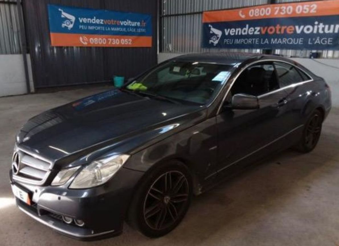 Mercedes-Benz Clase E250 Coupé 168.000Kms: Nuestros Coches de TuCoche70 Mercedes-Benz Clase E250 Coupé 168.000Kms: Nuestros Coches de TuCoche70