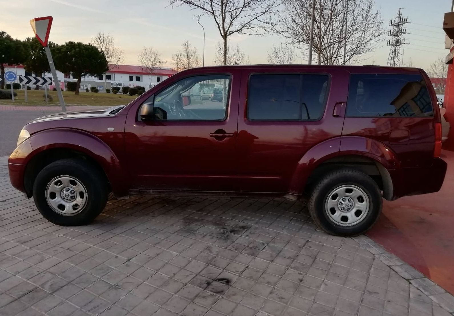 NISSAN PATHFINDER 2.5 DCI 190CV 7 PLAZAS AÑO 2006: Nuestros Coches de TuCoche70 NISSAN PATHFINDER 2.5 DCI 190CV 7 PLAZAS AÑO 2006: Nuestros Coches de TuCoche70