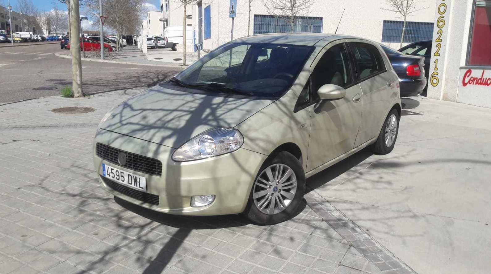 FIAT Grande Punto 1.3 Multijet 16v 90CV 108000KM AÑO 2008: Nuestros Coches de TuCoche70 FIAT Grande Punto 1.3 Multijet 16v 90CV 108000KM AÑO 2008: Nuestros Coches de TuCoche70