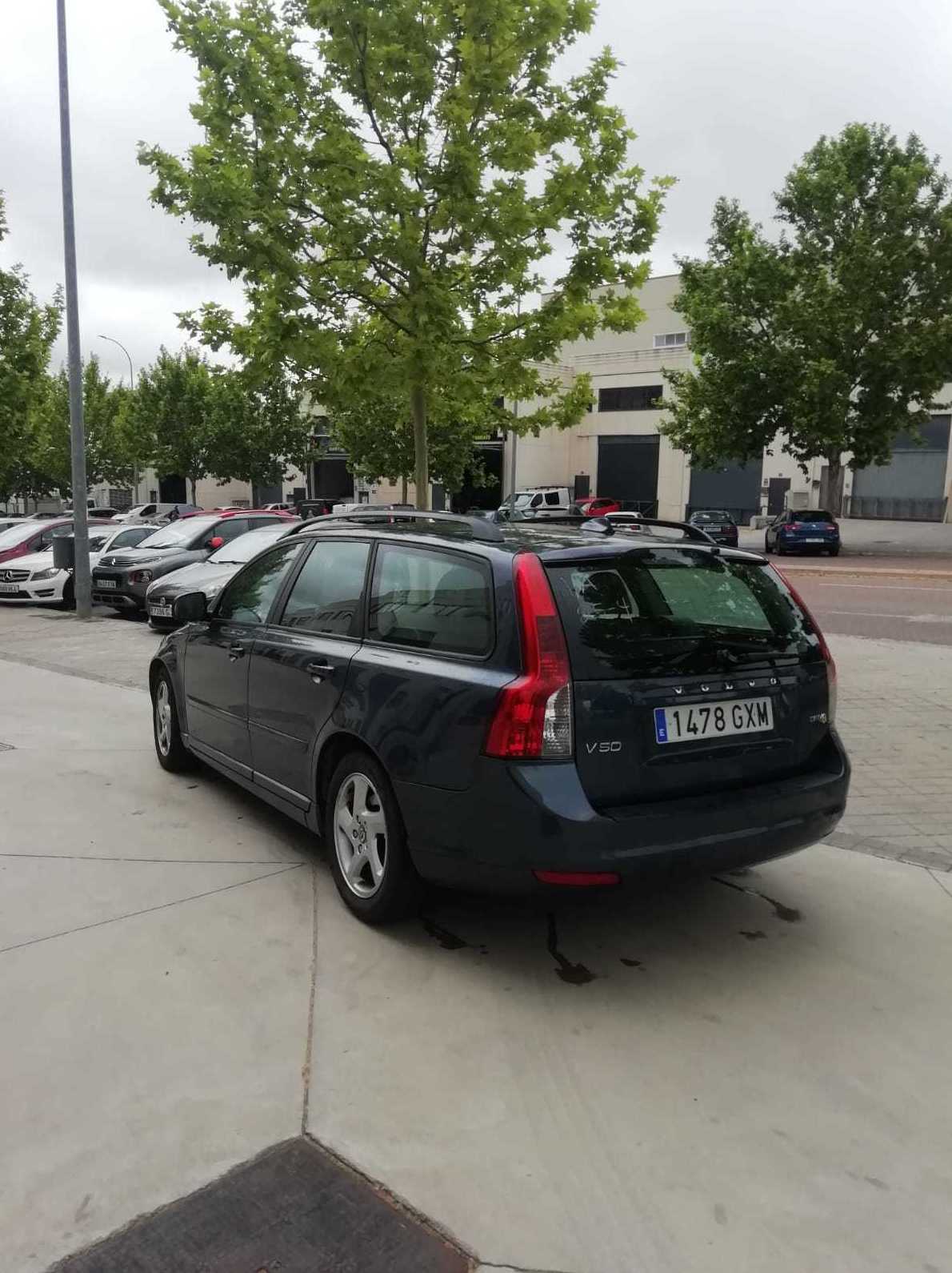 VOLVO V50 1.6D DRIVe Momentum 136000KM AÑO 2010: Nuestros Coches de TuCoche70 VOLVO V50 1.6D DRIVe Momentum 136000KM AÑO 2010: Nuestros Coches de TuCoche70