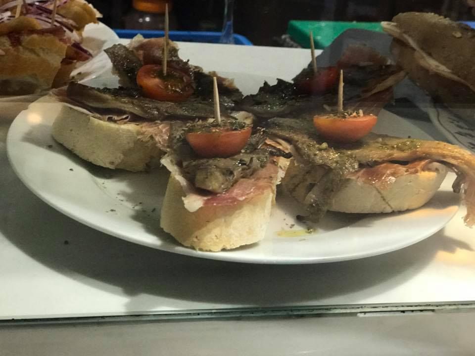 Tapas: Nuestra carta de Restaurante Bodegón Tapias Tapas: Nuestra carta de Restaurante Bodegón Tapias