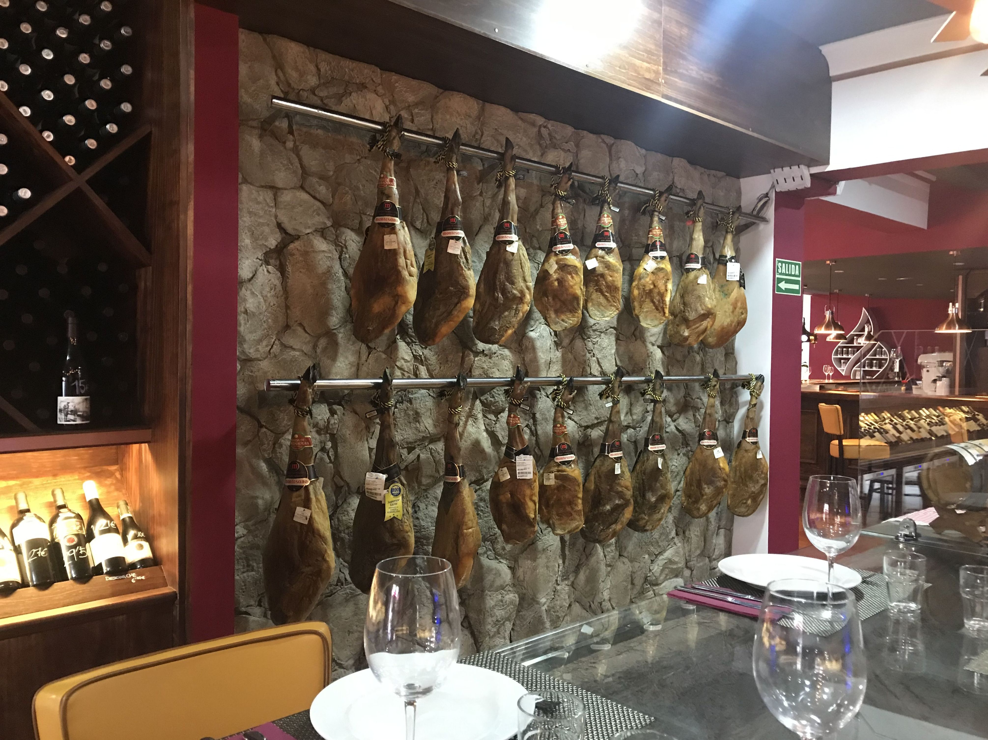 JAMÓN IBÉRICO: Nuestra carta de Restaurante Bodegón Tapias JAMÓN IBÉRICO: Nuestra carta de Restaurante Bodegón Tapias