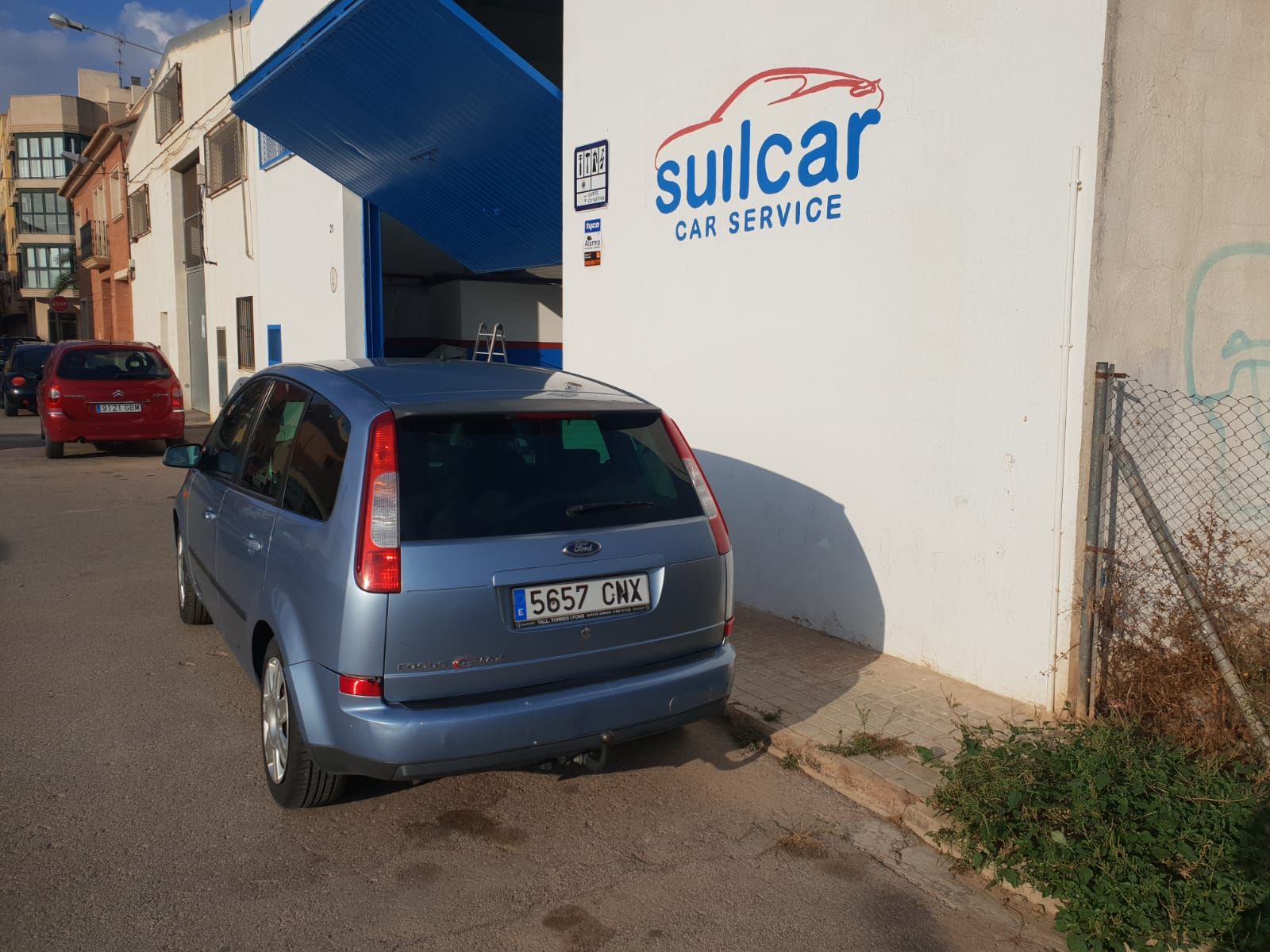 Ford Focus Cmax: Taller y Concesionario de Suilcar Car Service Ford Focus Cmax: Taller y Concesionario de Suilcar Car Service