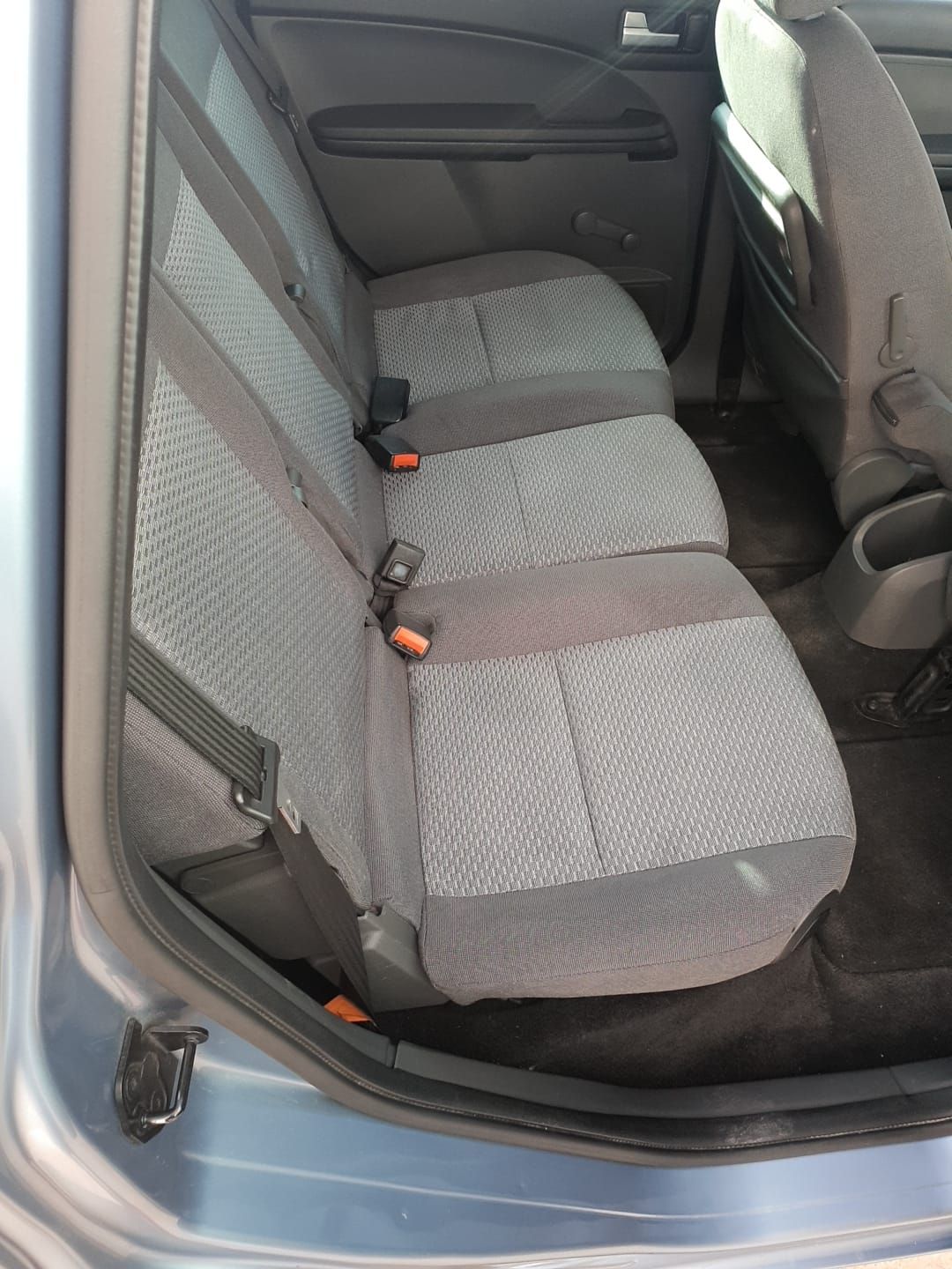 Ford Focus Cmax: Taller y Concesionario de Suilcar Car Service Ford Focus Cmax: Taller y Concesionario de Suilcar Car Service