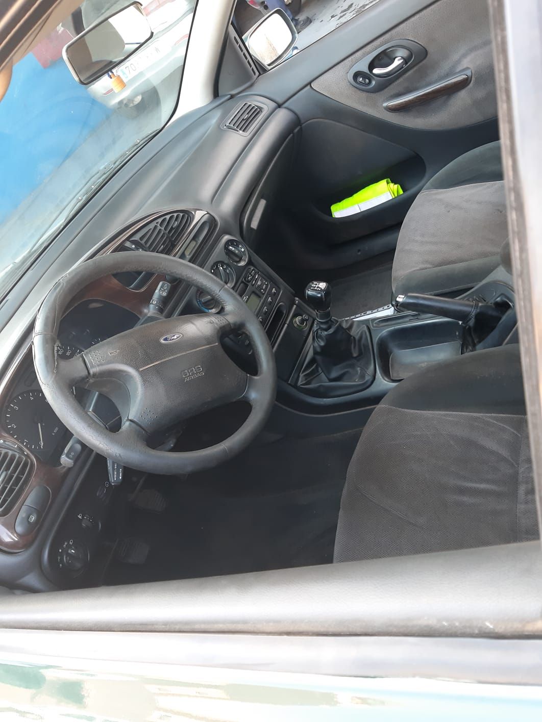 Ford Mondeo 1.8 td: Taller y Concesionario de Suilcar Car Service Ford Mondeo 1.8 td: Taller y Concesionario de Suilcar Car Service