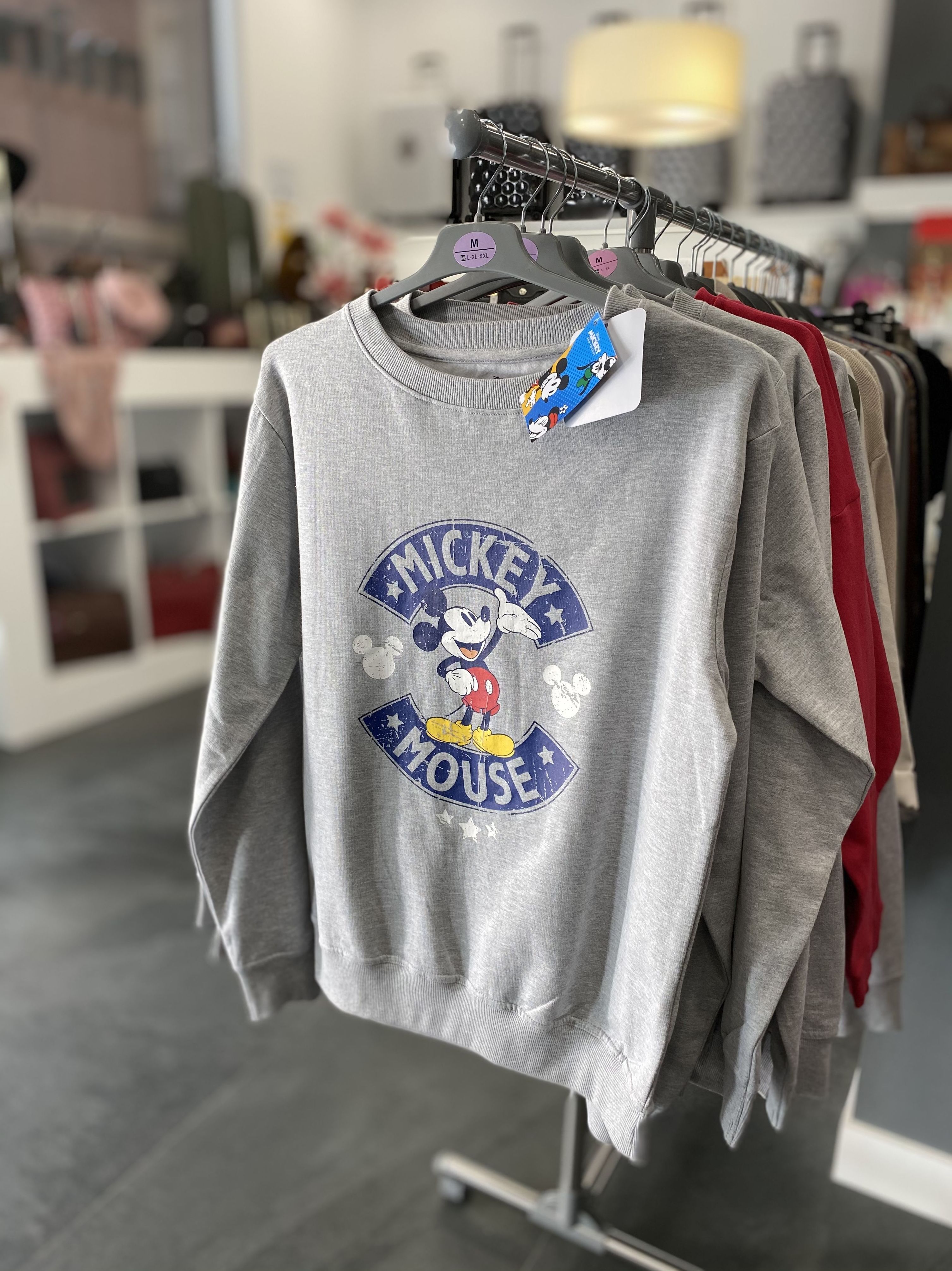 Sudadera de Mickey, talla S/M/L/XL? precio 27€ Sudadera de Mickey, talla S/M/L/XL? precio 27€