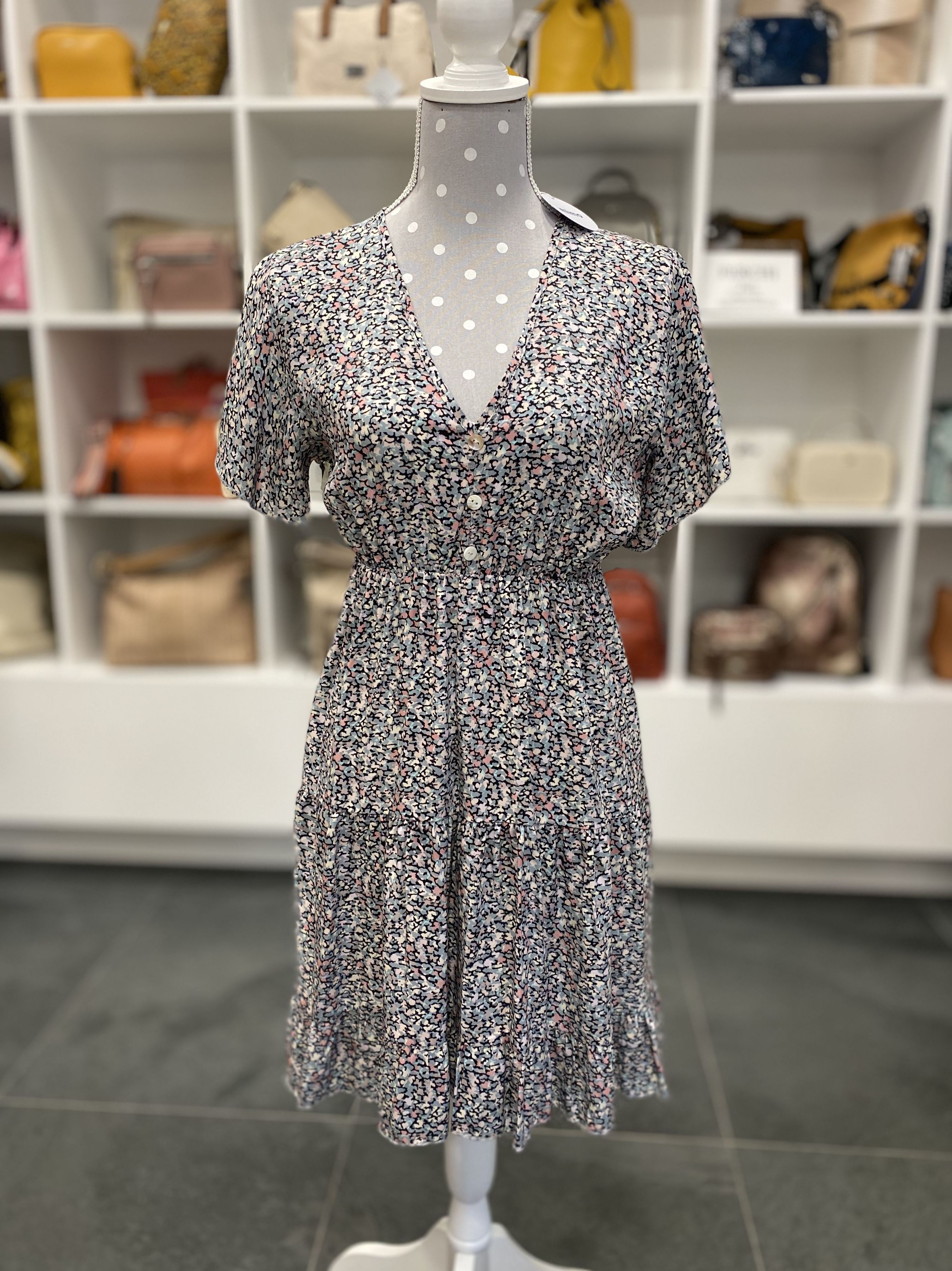 VESTIDOS, JERSÉIS, CHAQUETAS...: de Bolsos Mimo VESTIDOS, JERSÉIS, CHAQUETAS...: de Bolsos Mimo