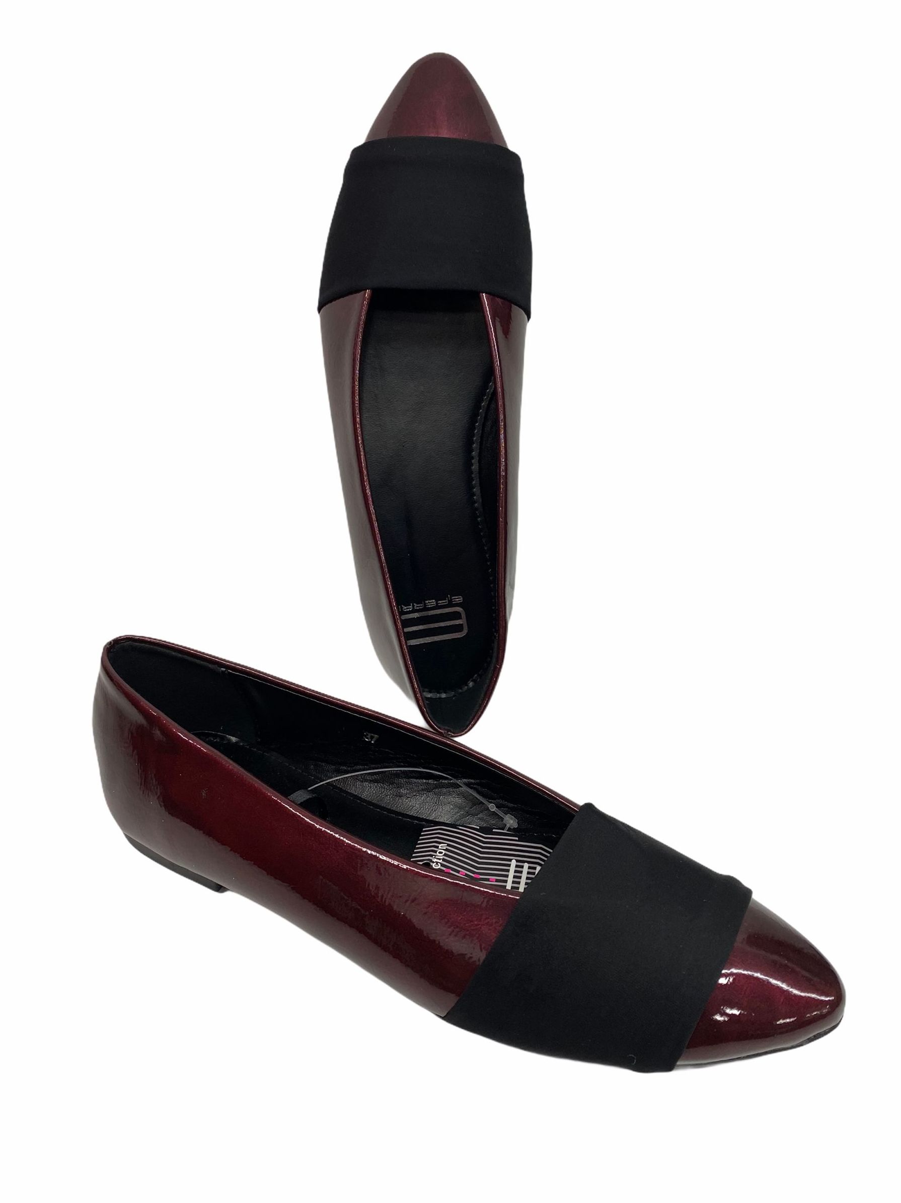 Plano, charol, color burdeos,Precio 24€, Nº del 36 al 41 Plano, charol, color burdeos,Precio 24€, Nº del 36 al 41