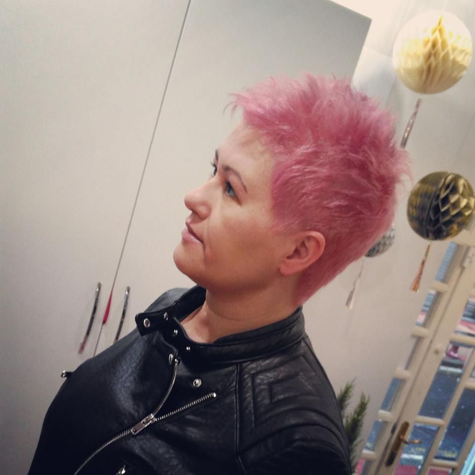 Color y mechas: Tratamientos de Salón Petit Barakaldo Color y mechas: Tratamientos de Salón Petit Barakaldo