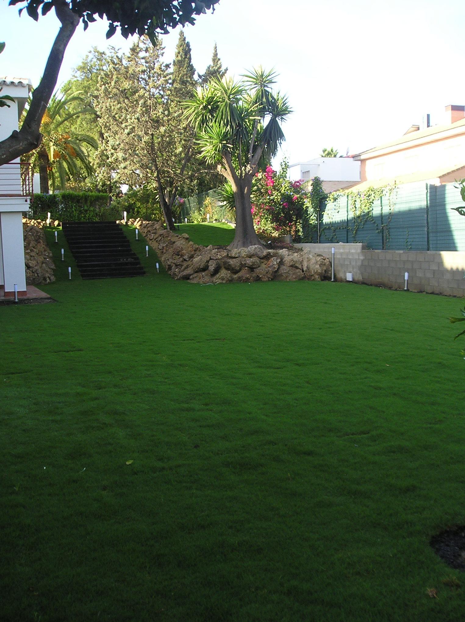 CONSTRUCCIONES DE JARDINES : Servicios de Jardines y paisajes CONSTRUCCIONES DE JARDINES : Servicios de Jardines y paisajes