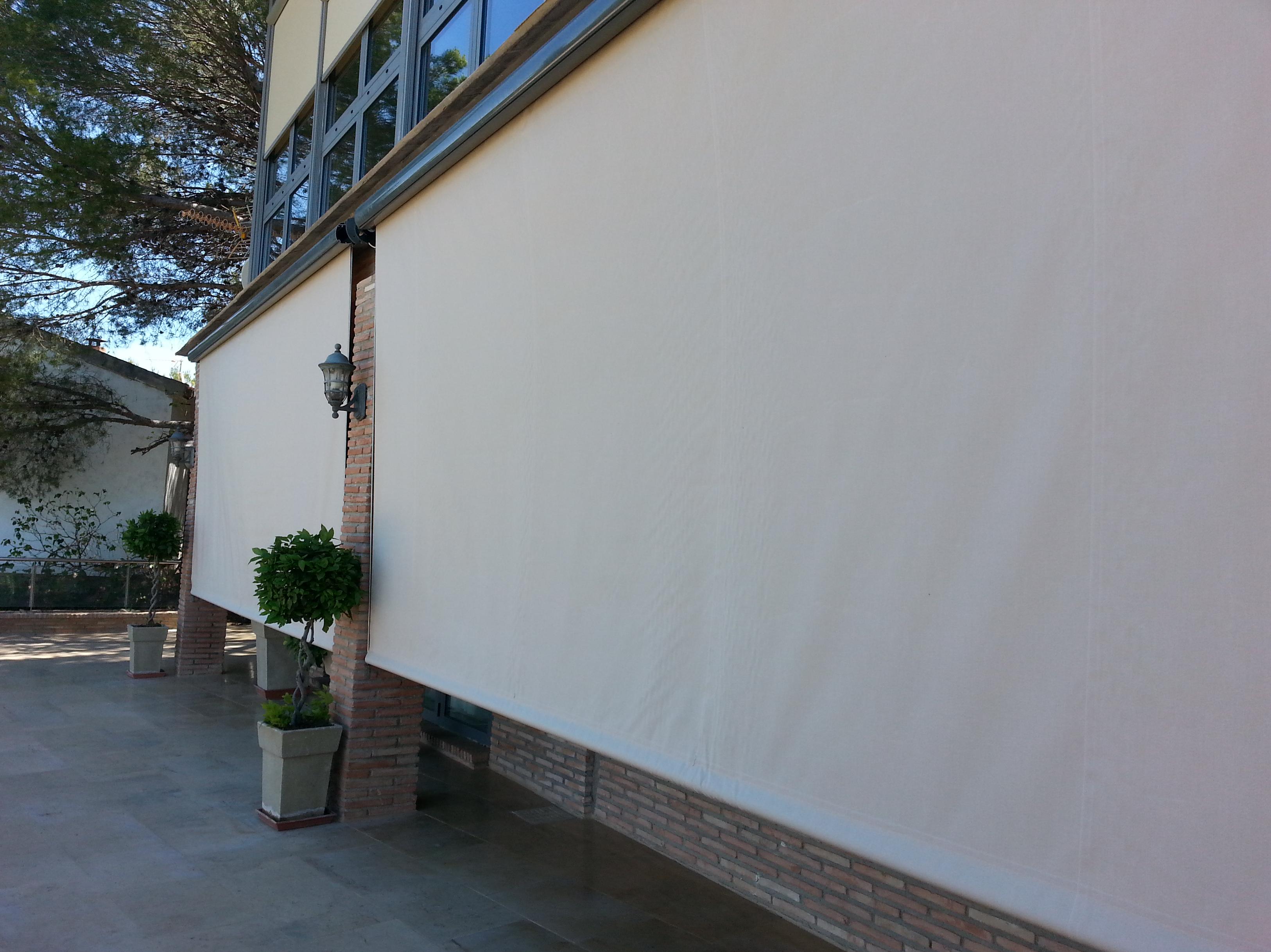 6. TOLDO VERTICAL DE CIERRE: Catálogo de Toldos Gea 6. TOLDO VERTICAL DE CIERRE: Catálogo de Toldos Gea