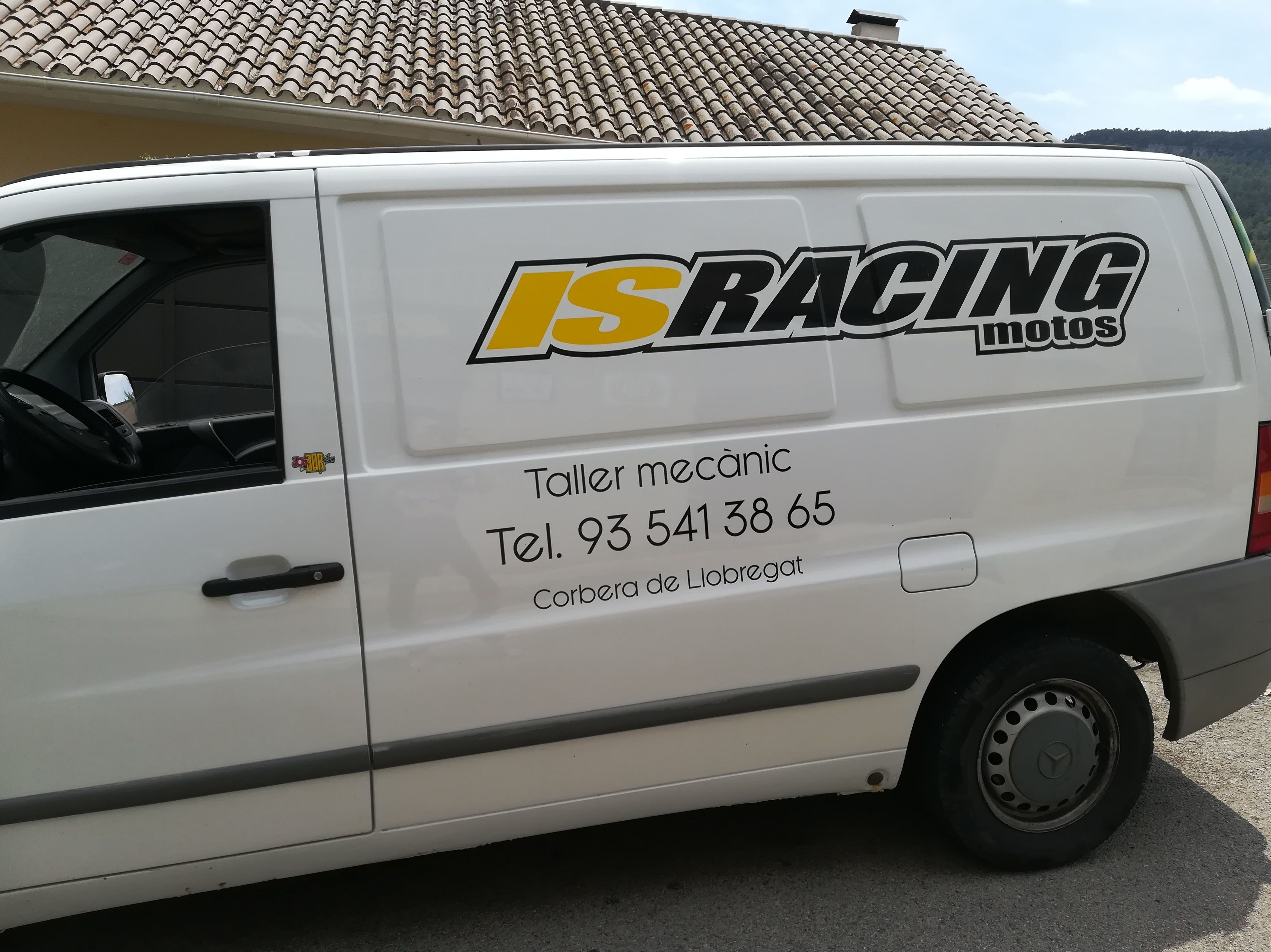 Servicio de recogida y entrega a domicilio: Servicios de Isracing Motos Servicio de recogida y entrega a domicilio: Servicios de Isracing Motos