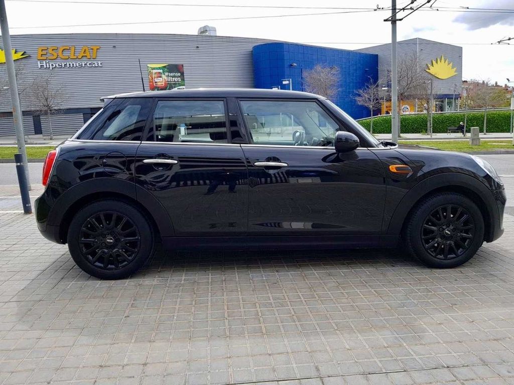 MINI Cooper 136CV: Servicios de CONCESIONARIO MEL`S MINI Cooper 136CV: Servicios de CONCESIONARIO MEL`S