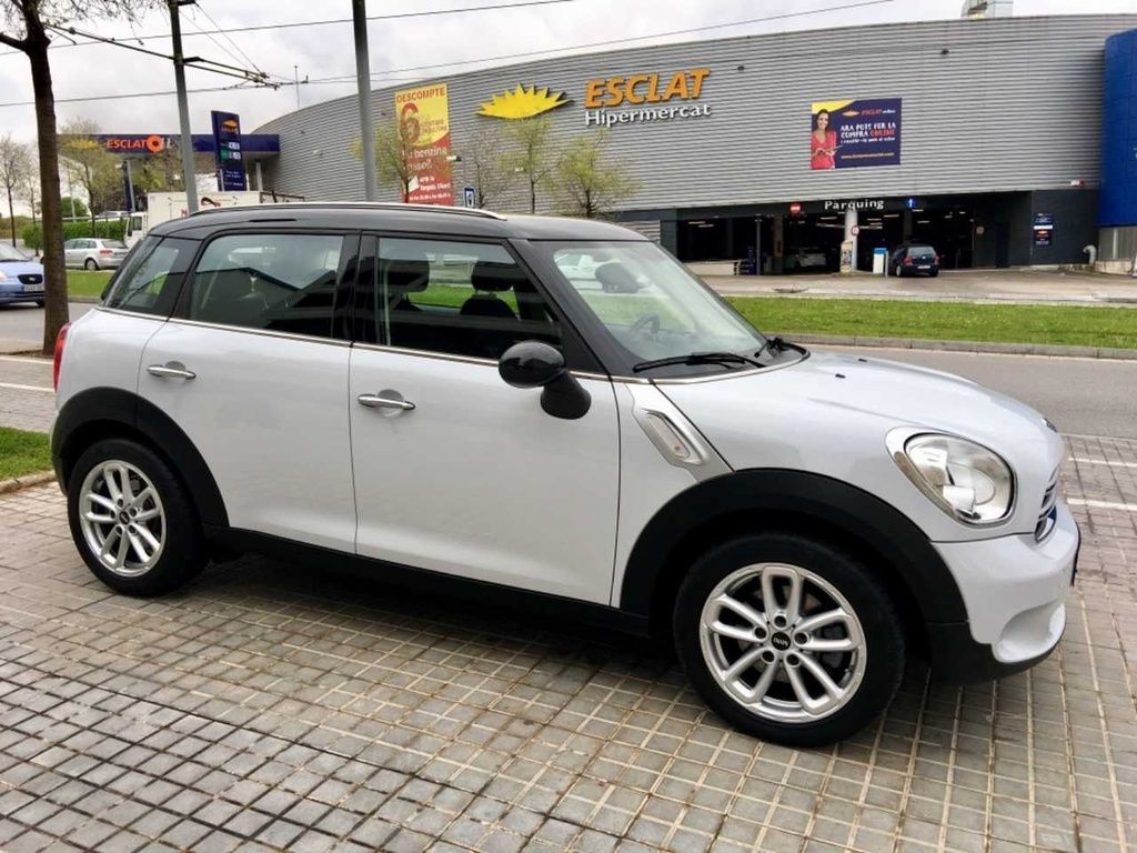 Mini Countryman Cooper D 112CV: Servicios de CONCESIONARIO MEL`S Mini Countryman Cooper D 112CV: Servicios de CONCESIONARIO MEL`S