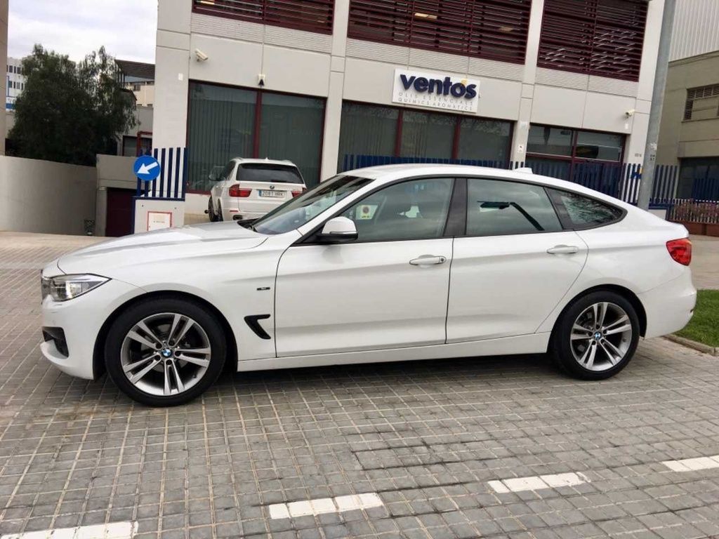 BMW Serie 3 Gran Turismo 318D GT: Servicios de CONCESIONARIO MEL`S BMW Serie 3 Gran Turismo 318D GT: Servicios de CONCESIONARIO MEL`S