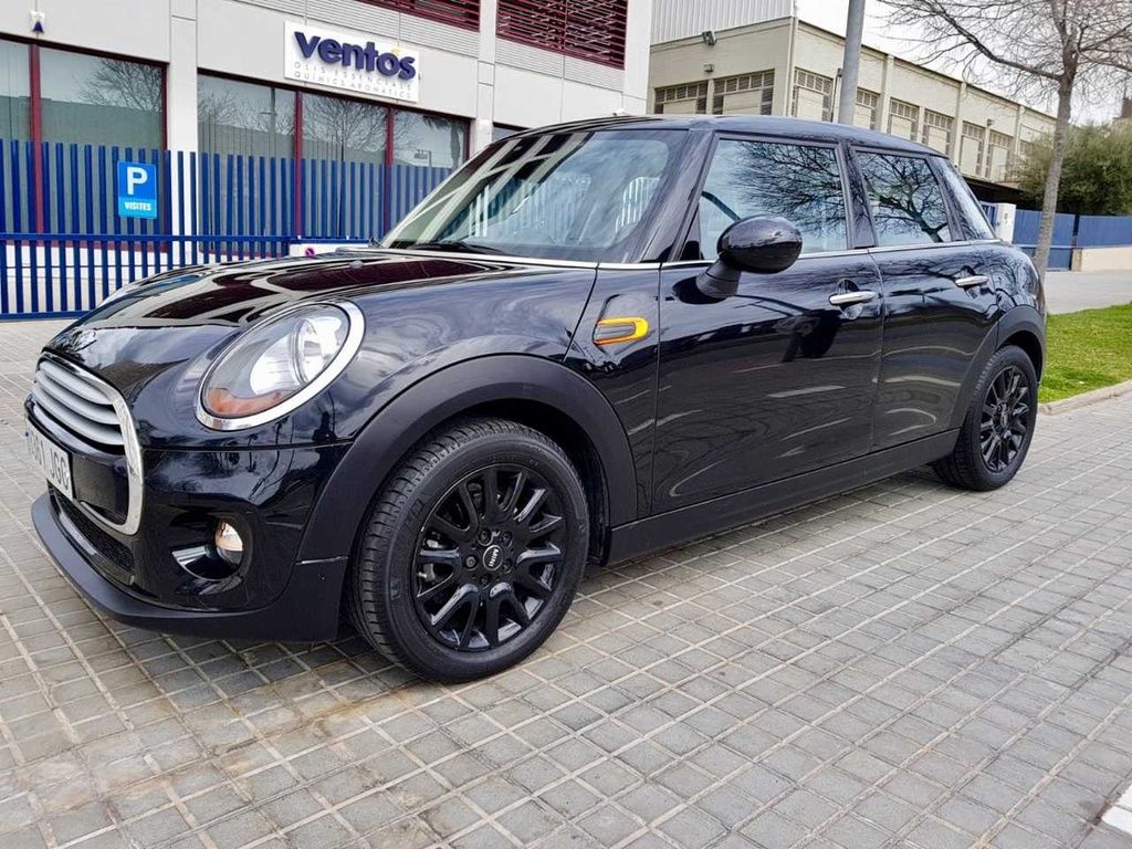 MINI Cooper 136CV: Servicios de CONCESIONARIO MEL`S MINI Cooper 136CV: Servicios de CONCESIONARIO MEL`S
