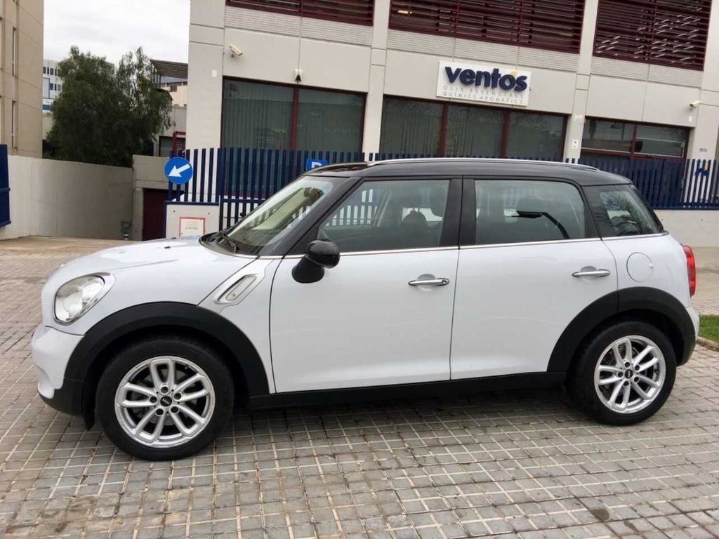 Mini Countryman Cooper D 112CV: Servicios de CONCESIONARIO MEL`S Mini Countryman Cooper D 112CV: Servicios de CONCESIONARIO MEL`S