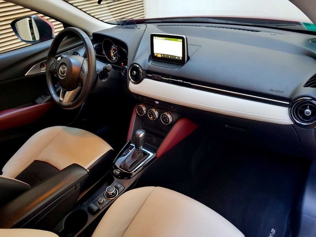 Mazda CX-3 2.0 Luxury 4X4 AUT 150CV: Servicios de CONCESIONARIO MEL`S Mazda CX-3 2.0 Luxury 4X4 AUT 150CV: Servicios de CONCESIONARIO MEL`S