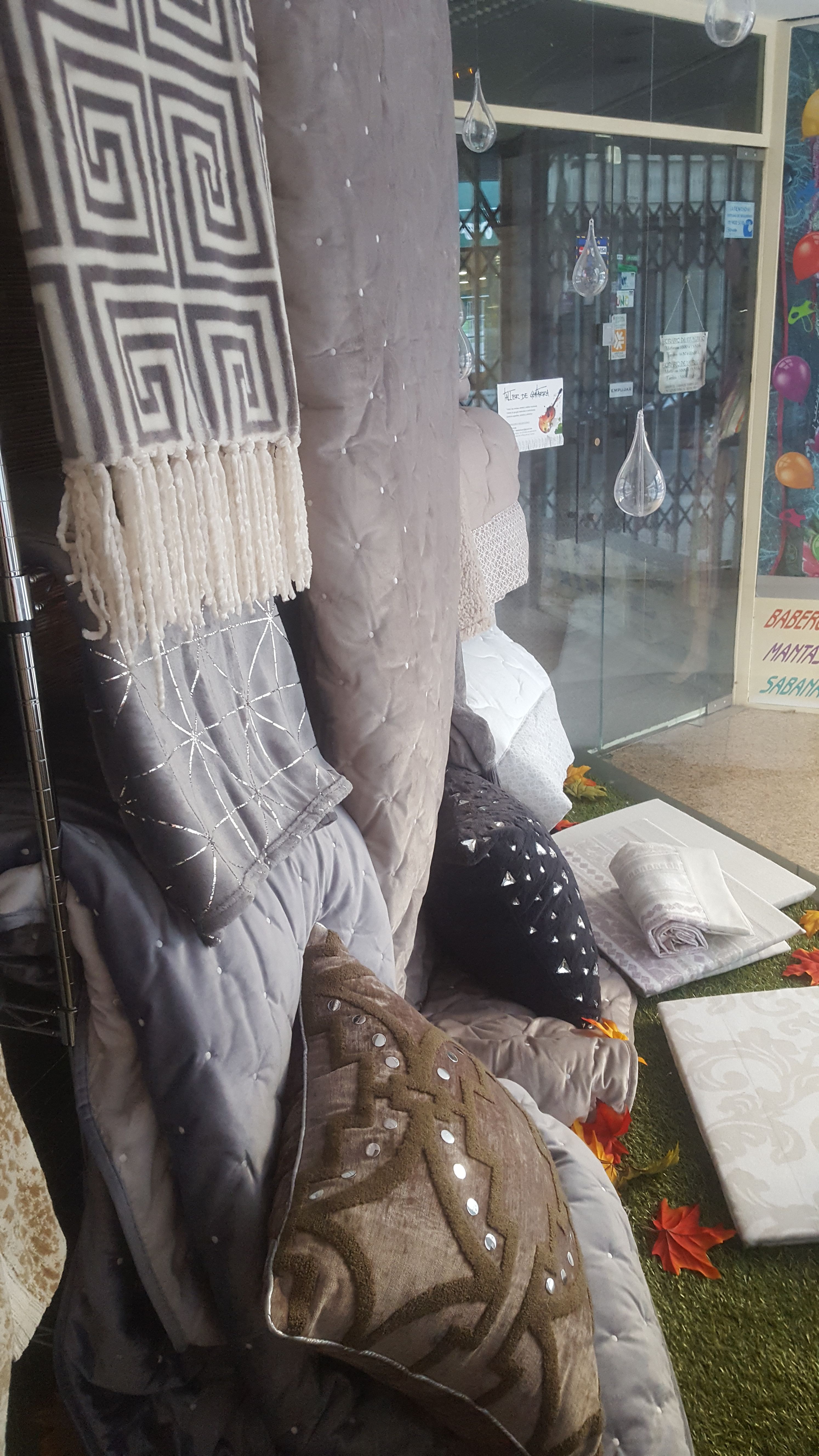 Colchas: Textil para hogar de El Portugués Textil Colchas: Textil para hogar de El Portugués Textil
