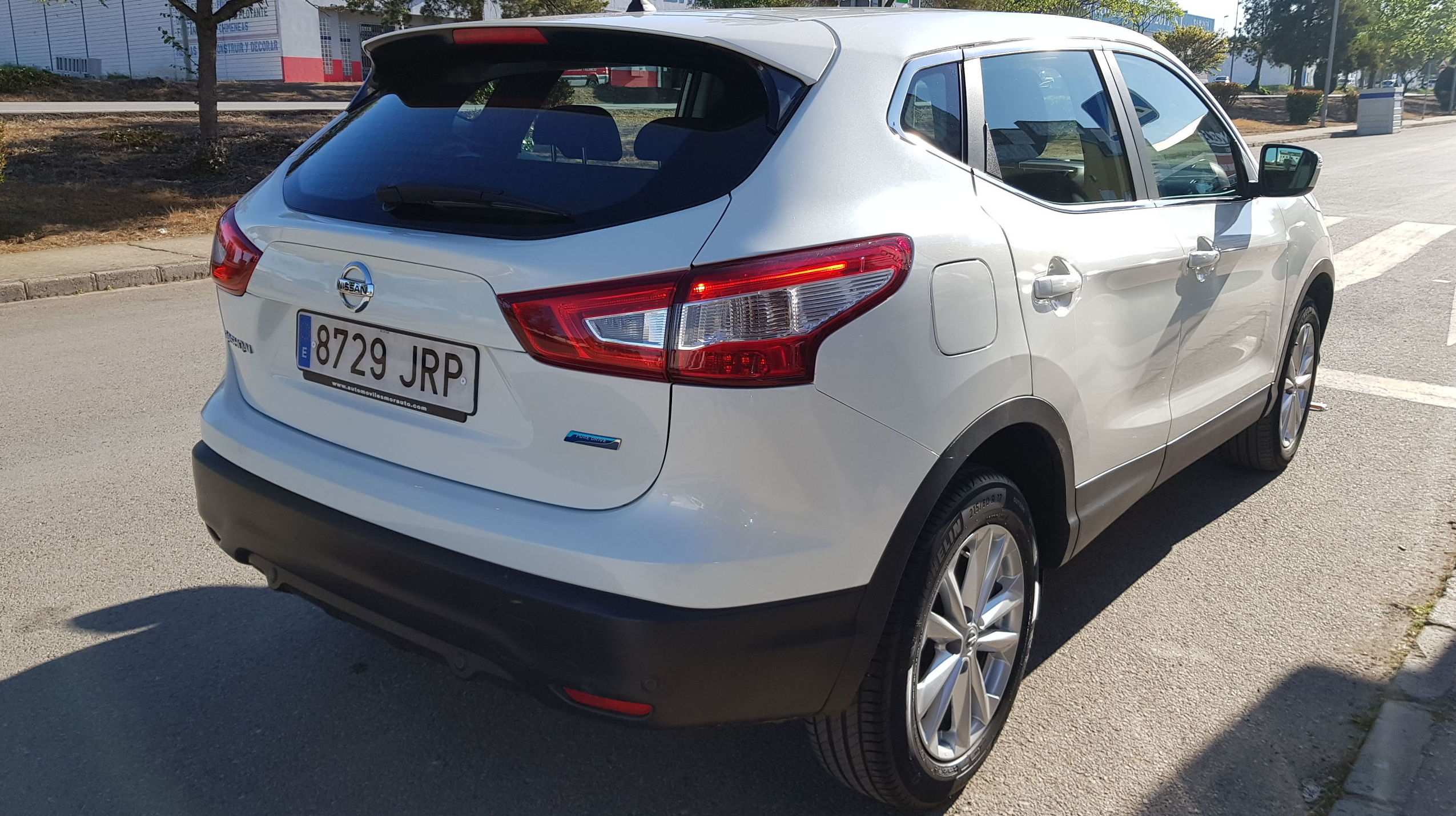 Nissan Qashqai 1.5 dci 110 cv: Catálogo de AUTOMOVILES MORAUTO SL Nissan Qashqai 1.5 dci 110 cv: Catálogo de AUTOMOVILES MORAUTO SL