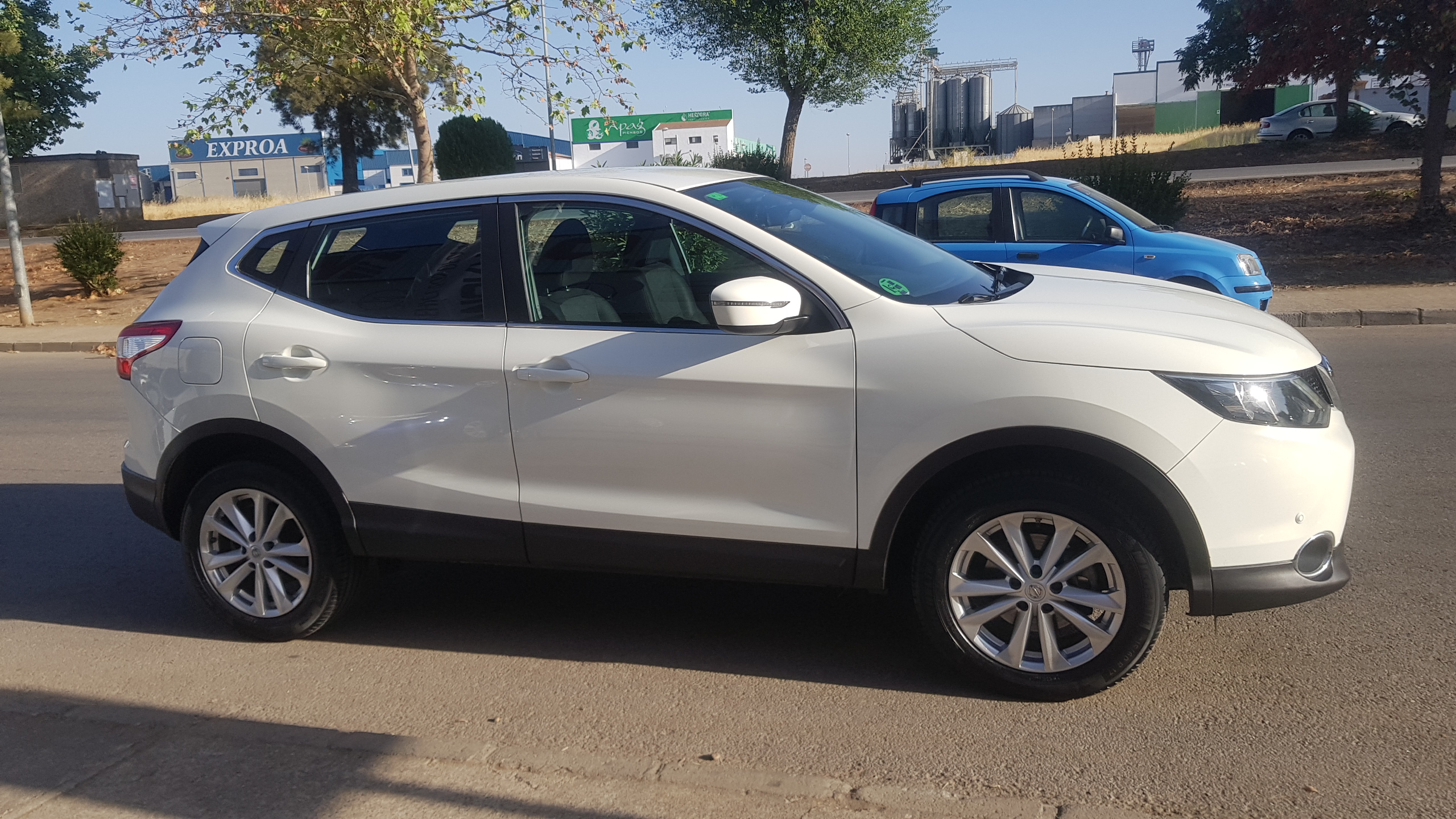 Nissan Qashqai 1.5 dci Acenta 4x2: Catálogo de AUTOMOVILES MORAUTO SL Nissan Qashqai 1.5 dci Acenta 4x2: Catálogo de AUTOMOVILES MORAUTO SL