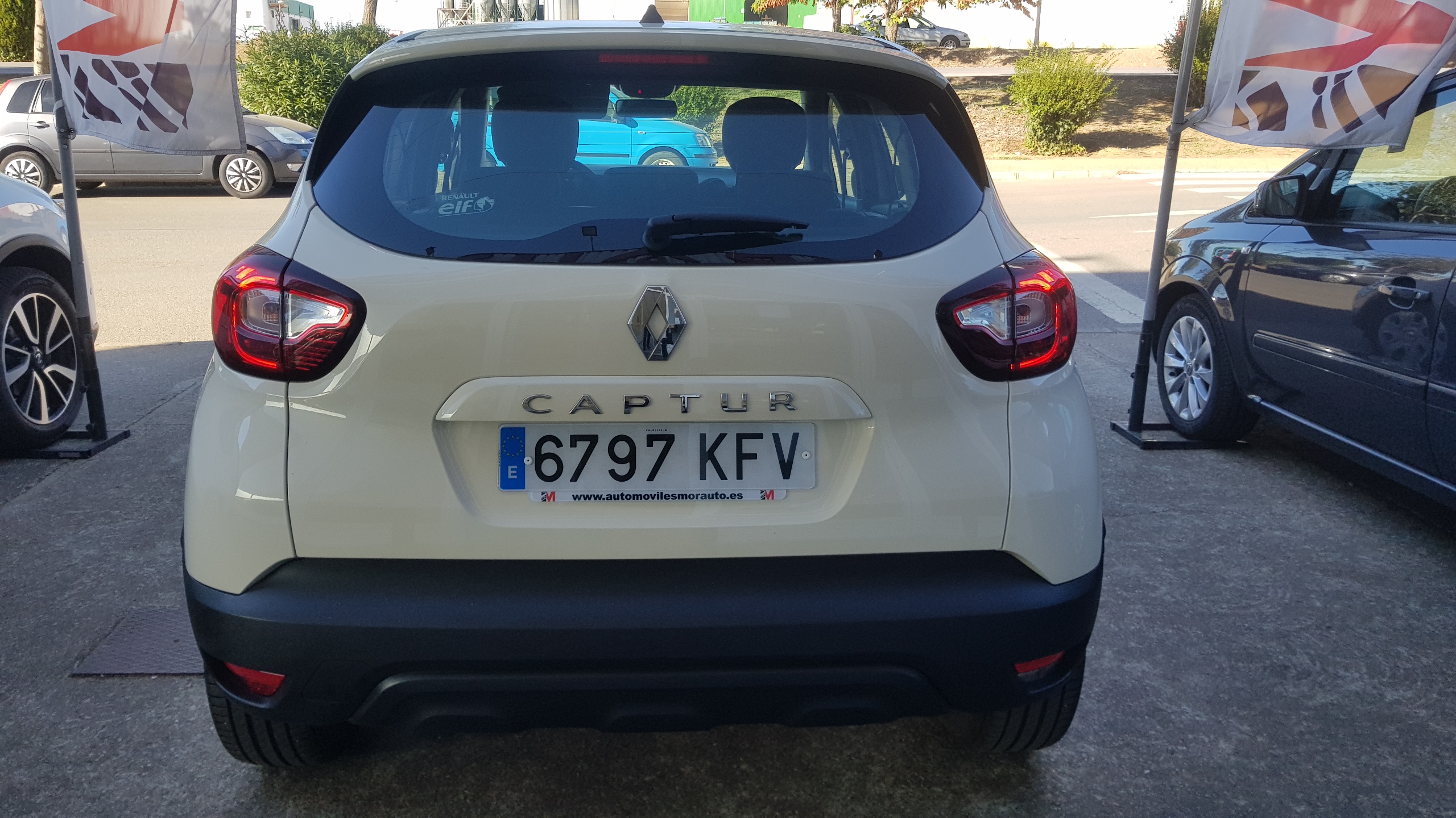 RENAULT Captur Life Energy dCi 66kW 90CV eco2: Catálogo de AUTOMOVILES MORAUTO SL RENAULT Captur Life Energy dCi 66kW 90CV eco2: Catálogo de AUTOMOVILES MORAUTO SL