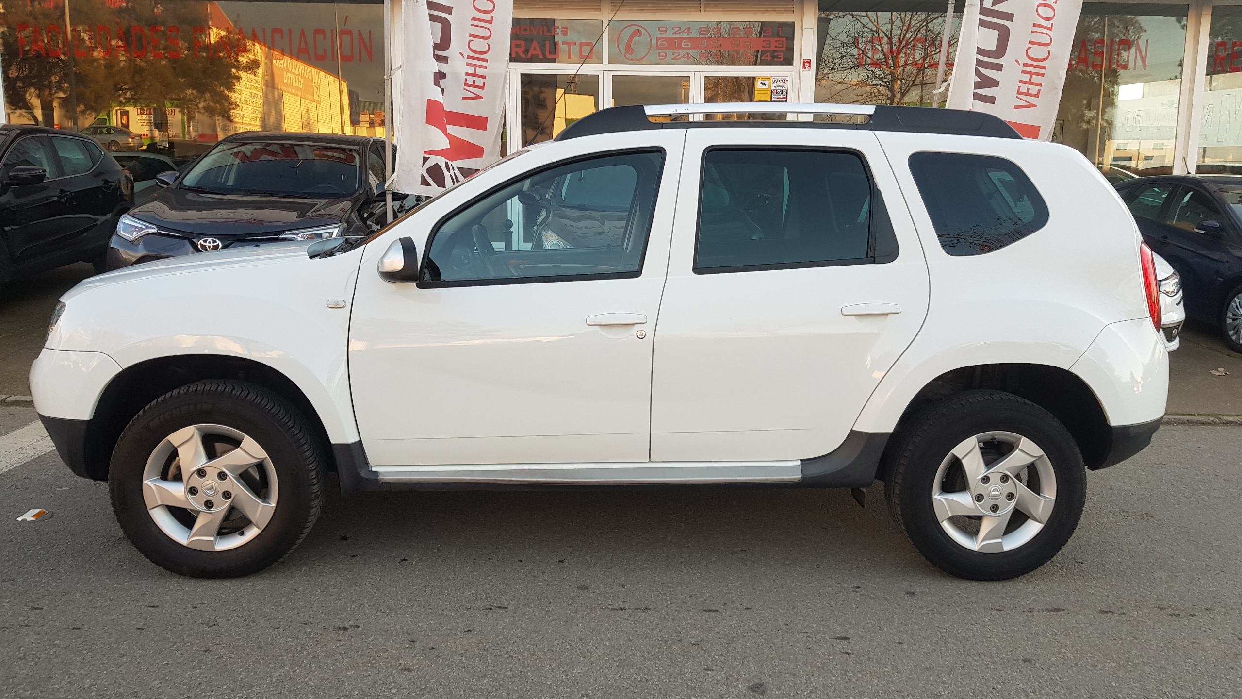 Dacia Duster 1.5 dci 110cv 4x2: Catálogo de AUTOMOVILES MORAUTO SL Dacia Duster 1.5 dci 110cv 4x2: Catálogo de AUTOMOVILES MORAUTO SL